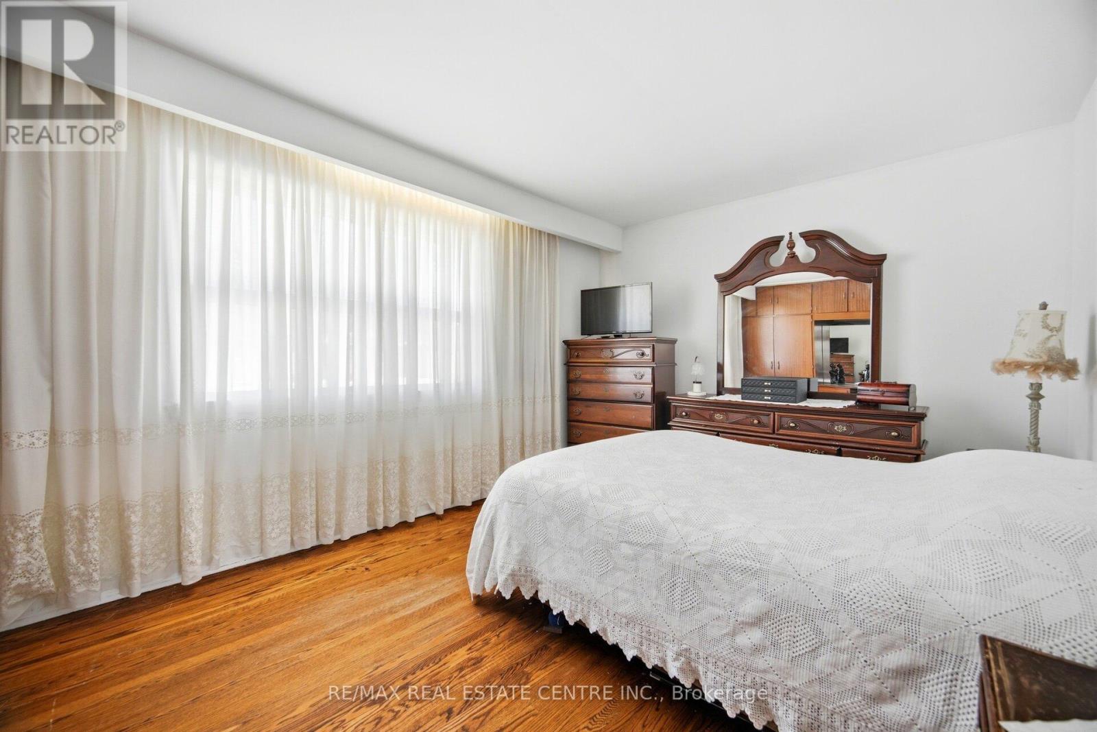 9 Benleigh Drive, Toronto, Ontario  M1H 1J1 - Photo 16 - E12877418