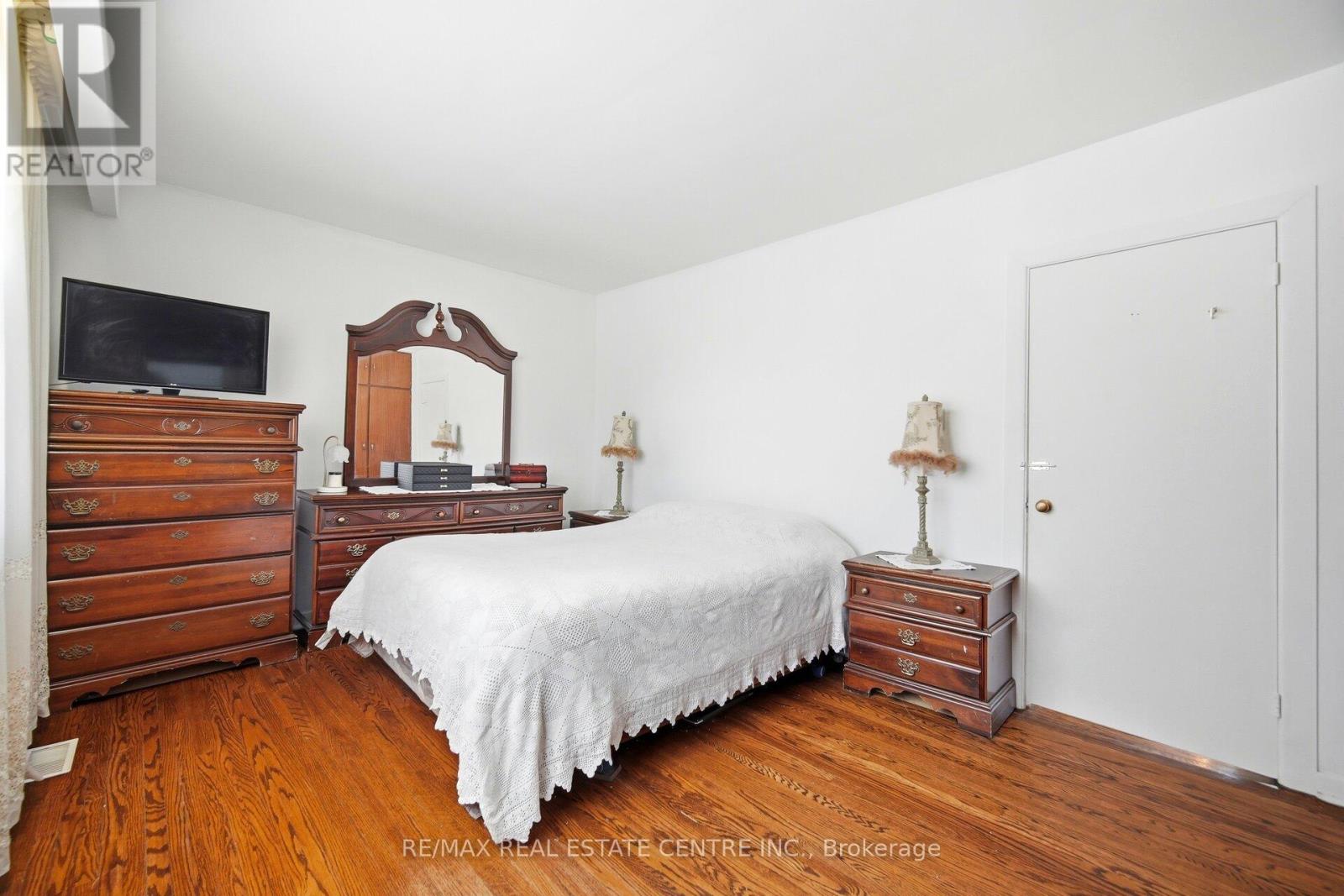 9 Benleigh Drive, Toronto, Ontario  M1H 1J1 - Photo 17 - E12877418