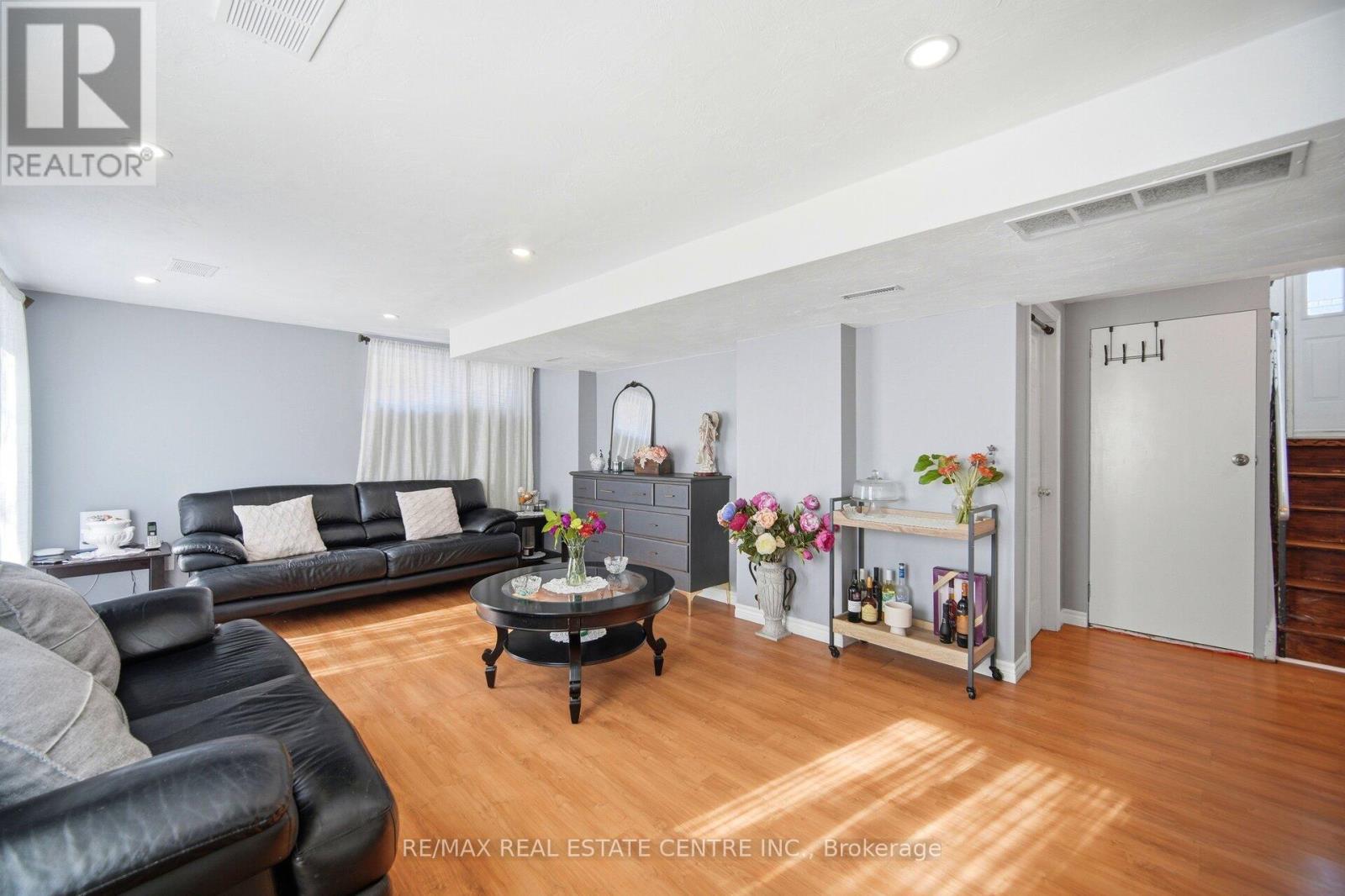 9 Benleigh Drive, Toronto, Ontario  M1H 1J1 - Photo 26 - E12877418