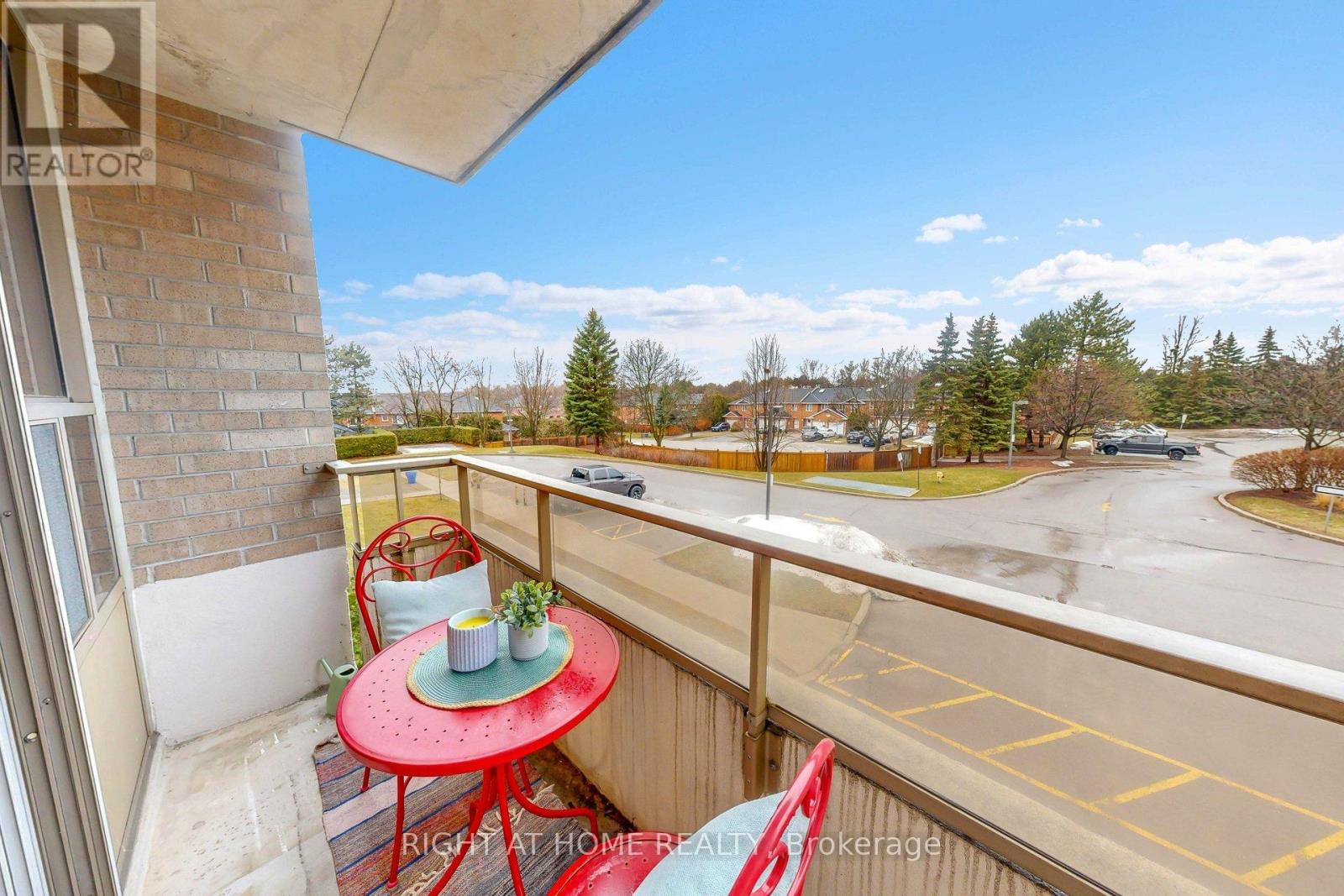 216 - 2100 John Street, Markham, Ontario  L3T 7S6 - Photo 18 - N12877270