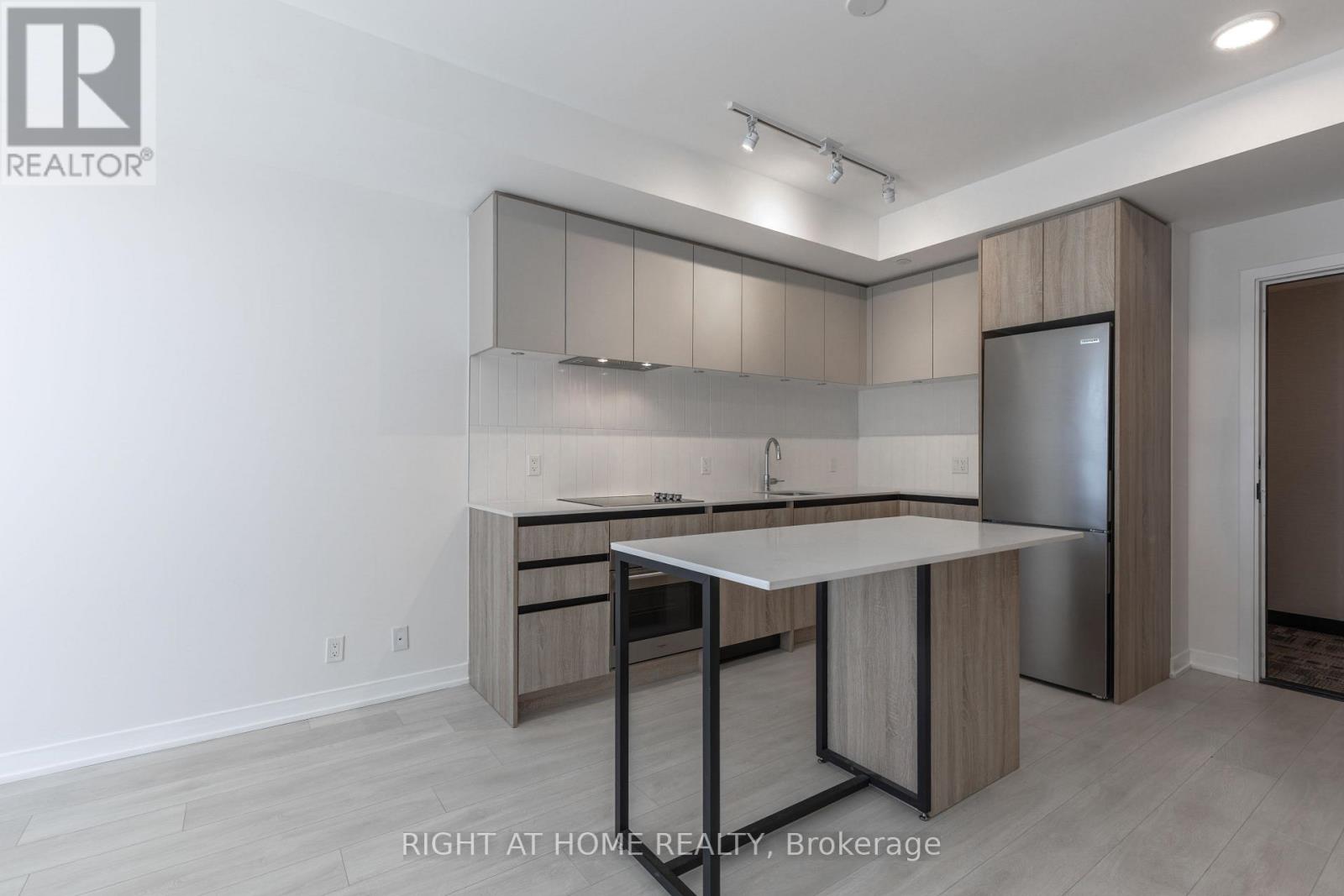 320 - 7950 Bathurst Street, Vaughan, Ontario  L4J 0B8 - Photo 32 - N12877330