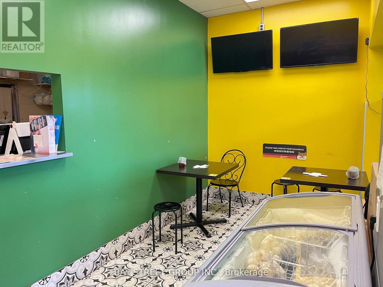 8 - 2 Fenton Road, Markham, Ontario  L3R 7B4 - Photo 2 - N12877374