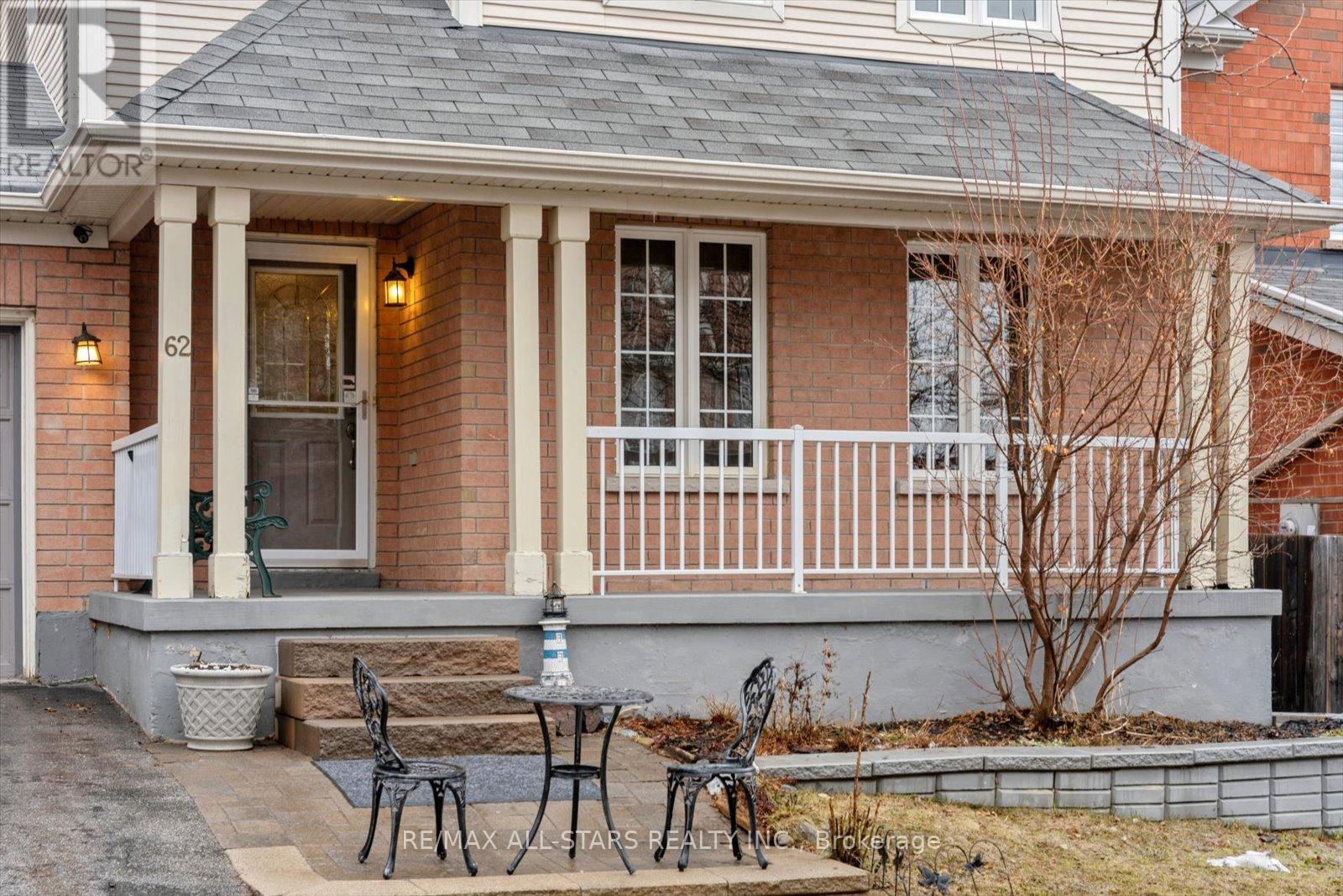 62 Reddenhurst Crescent, Georgina, Ontario  L4P 4G2 - Photo 3 - N12877386