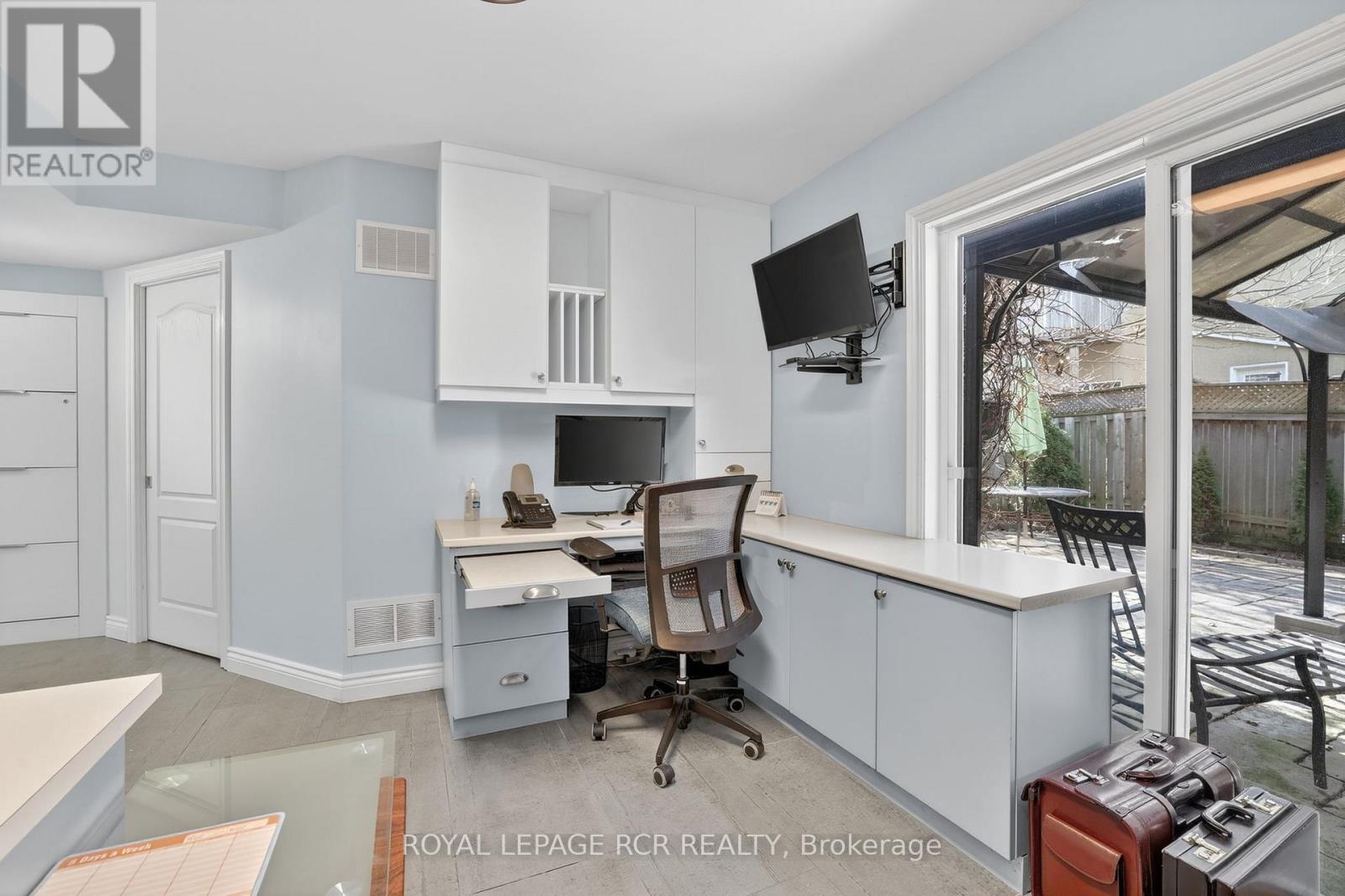 172 Matthew Boyd Crescent, Newmarket, Ontario  L3X 3C7 - Photo 12 - N12877394