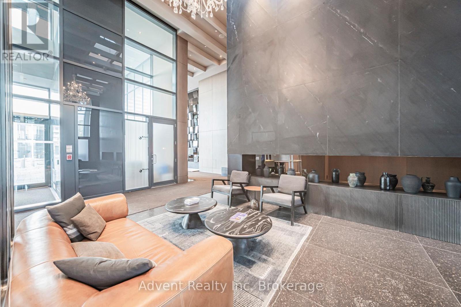 5512 - 8 Interchange Way, Vaughan, Ontario  L4K 0R2 - Photo 21 - N12877408