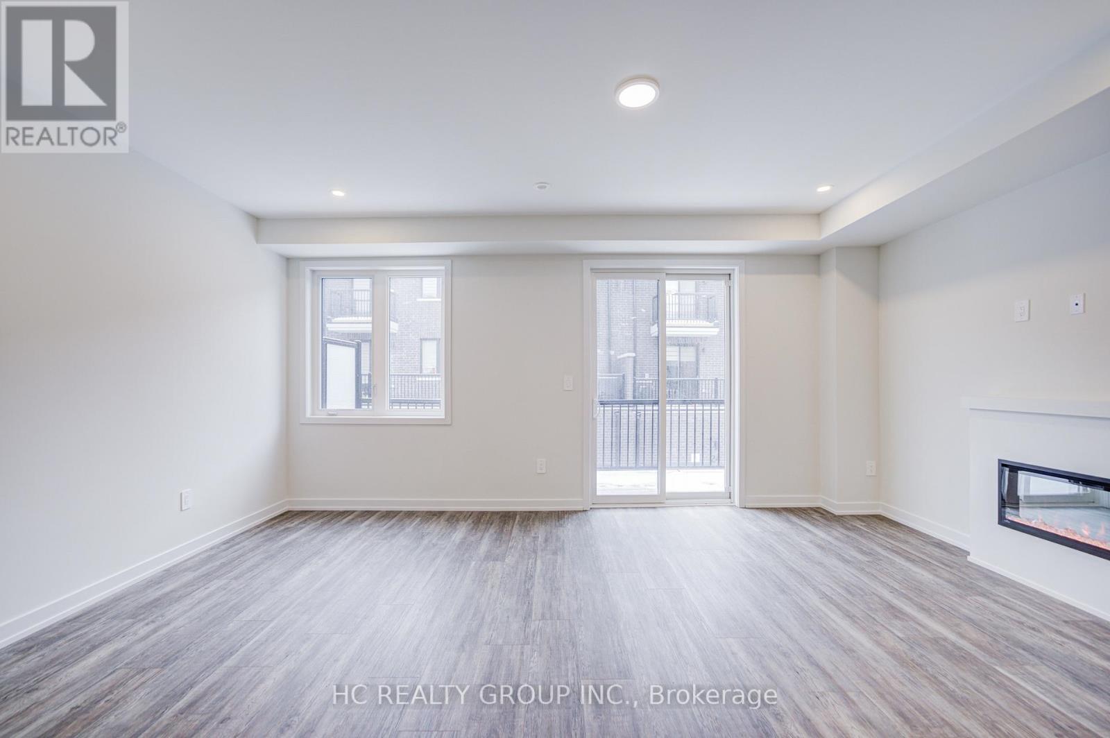 21 Mermot Lane, Richmond Hill, Ontario  L4B 0J5 - Photo 4 - N12877484