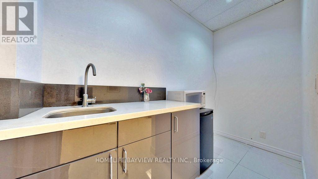 801 - 7191 Yonge Street, Markham, Ontario  L3T 0C4 - Photo 11 - N12877514