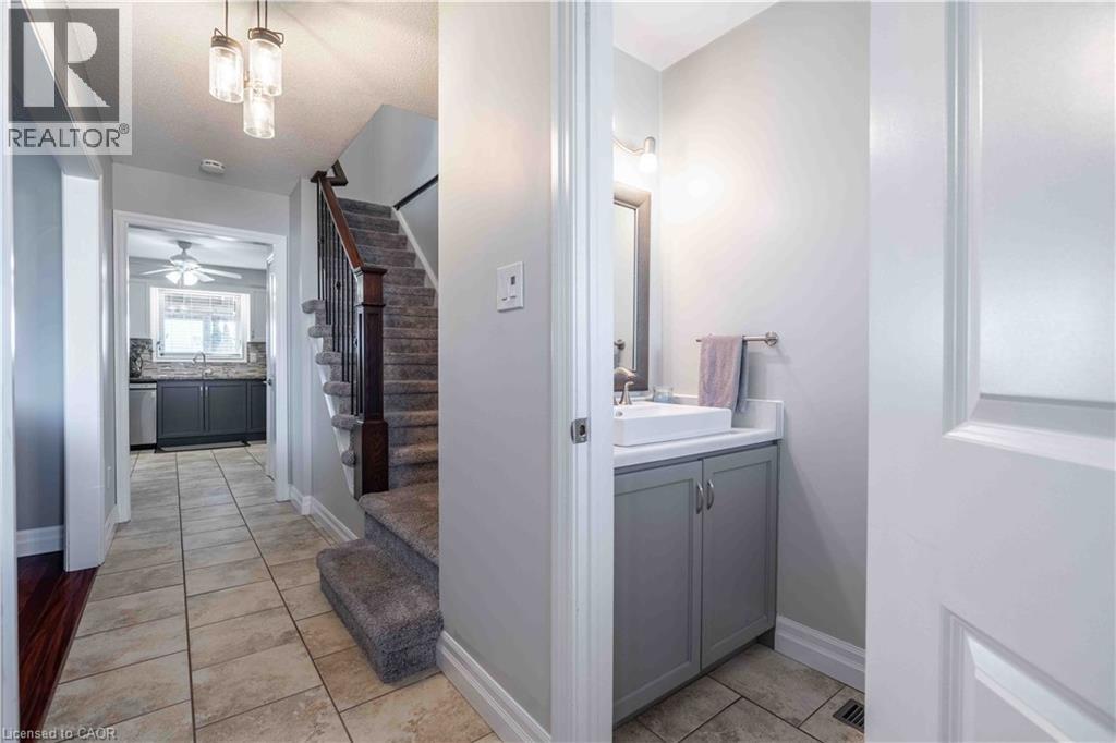 16 Clansman Crescent, Caledonia, Ontario  N3W 1H3 - Photo 6 - 40811883