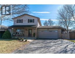 16 CLANSMAN Crescent, Caledonia, Ontario