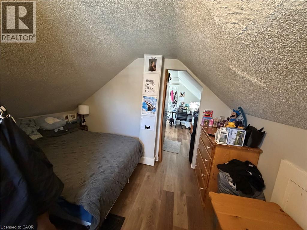 155 1/2 Lake Street Unit# Upper, St. Catharines, Ontario  L2R 5Y5 - Photo 6 - 40811865