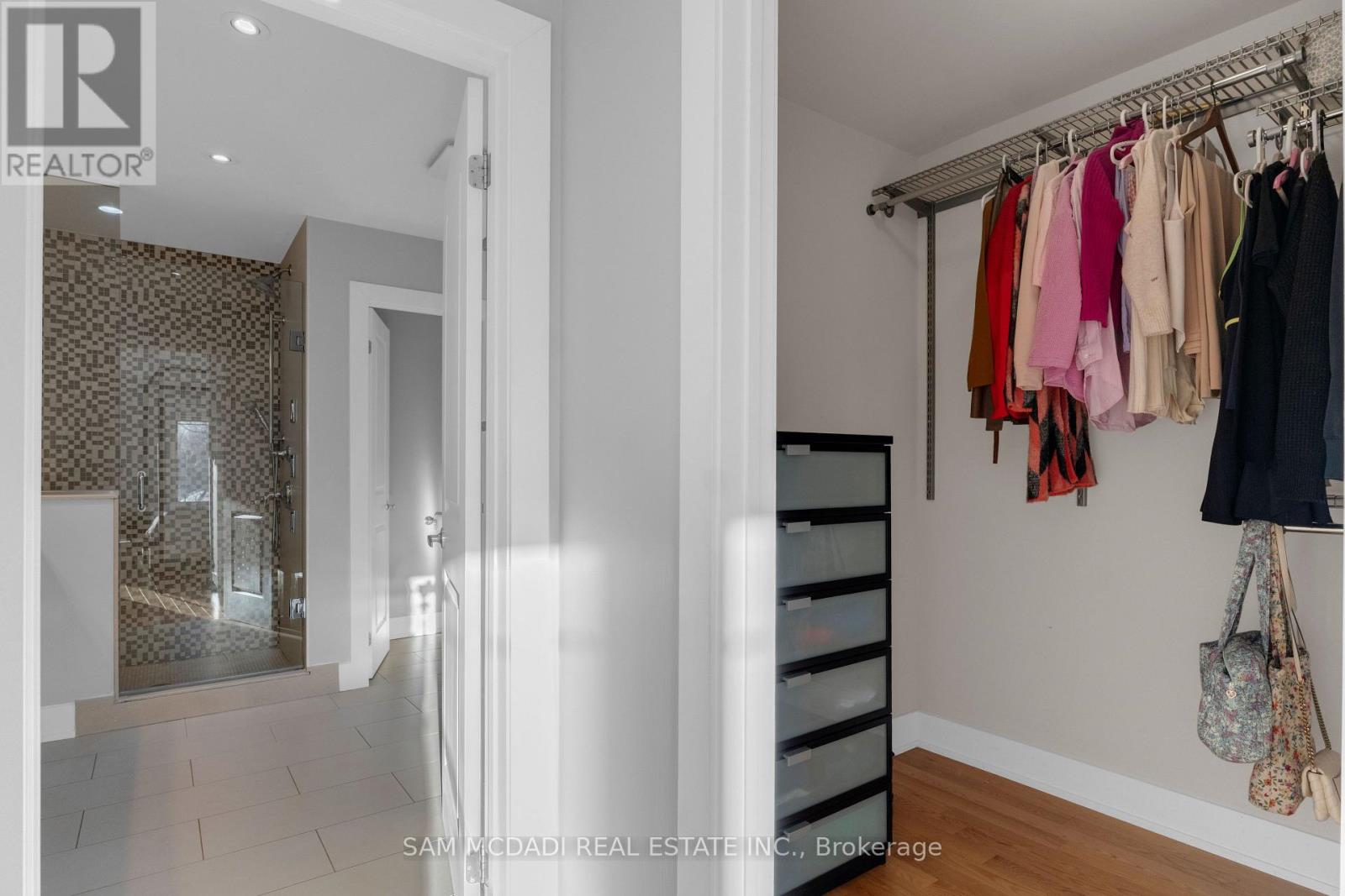 38 Pine Avenue N, Mississauga, Ontario  L5H 2P8 - Photo 18 - W12877260