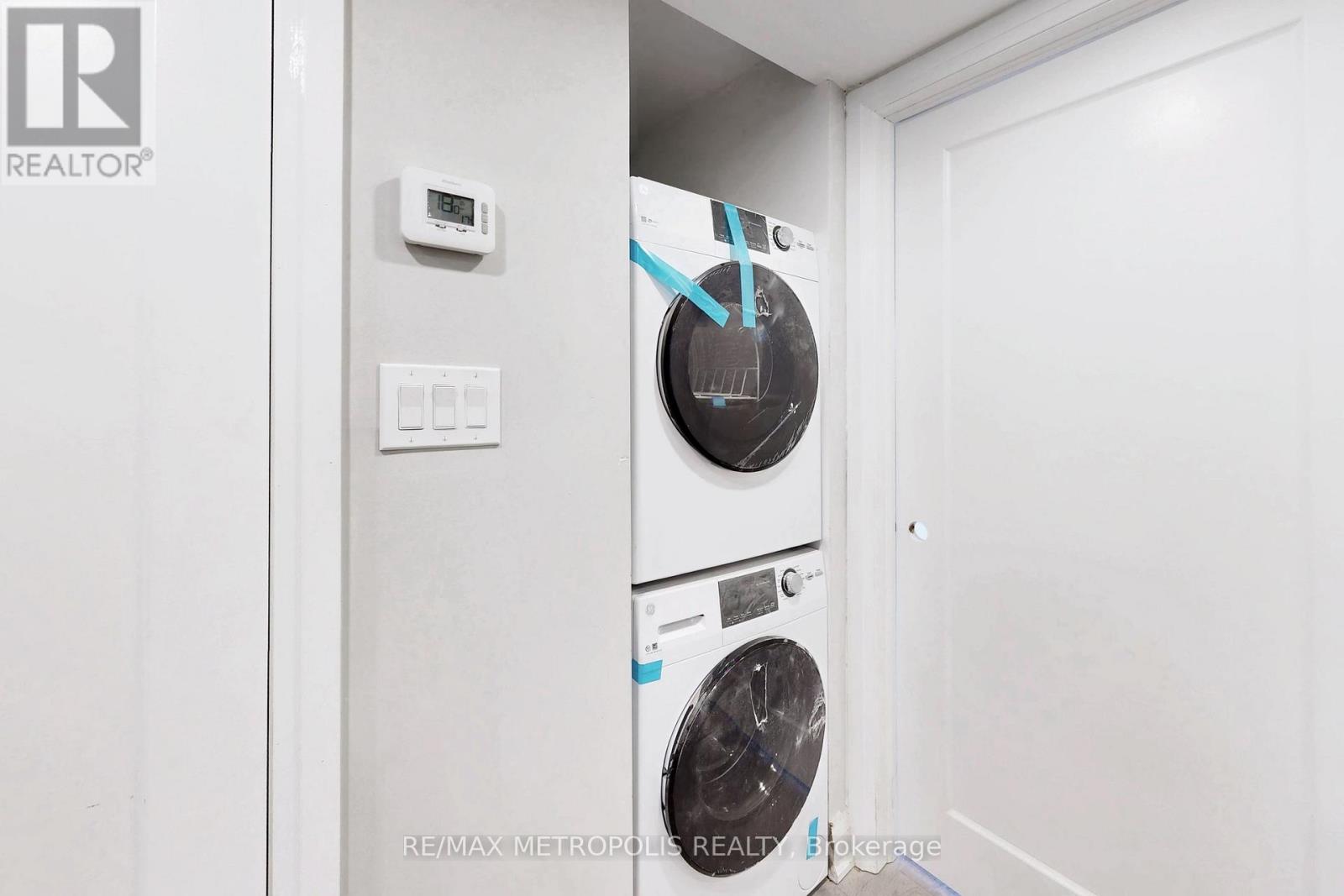 74 Roncesvalles Avenue, Toronto, Ontario  M6R 2K7 - Photo 20 - W12877276