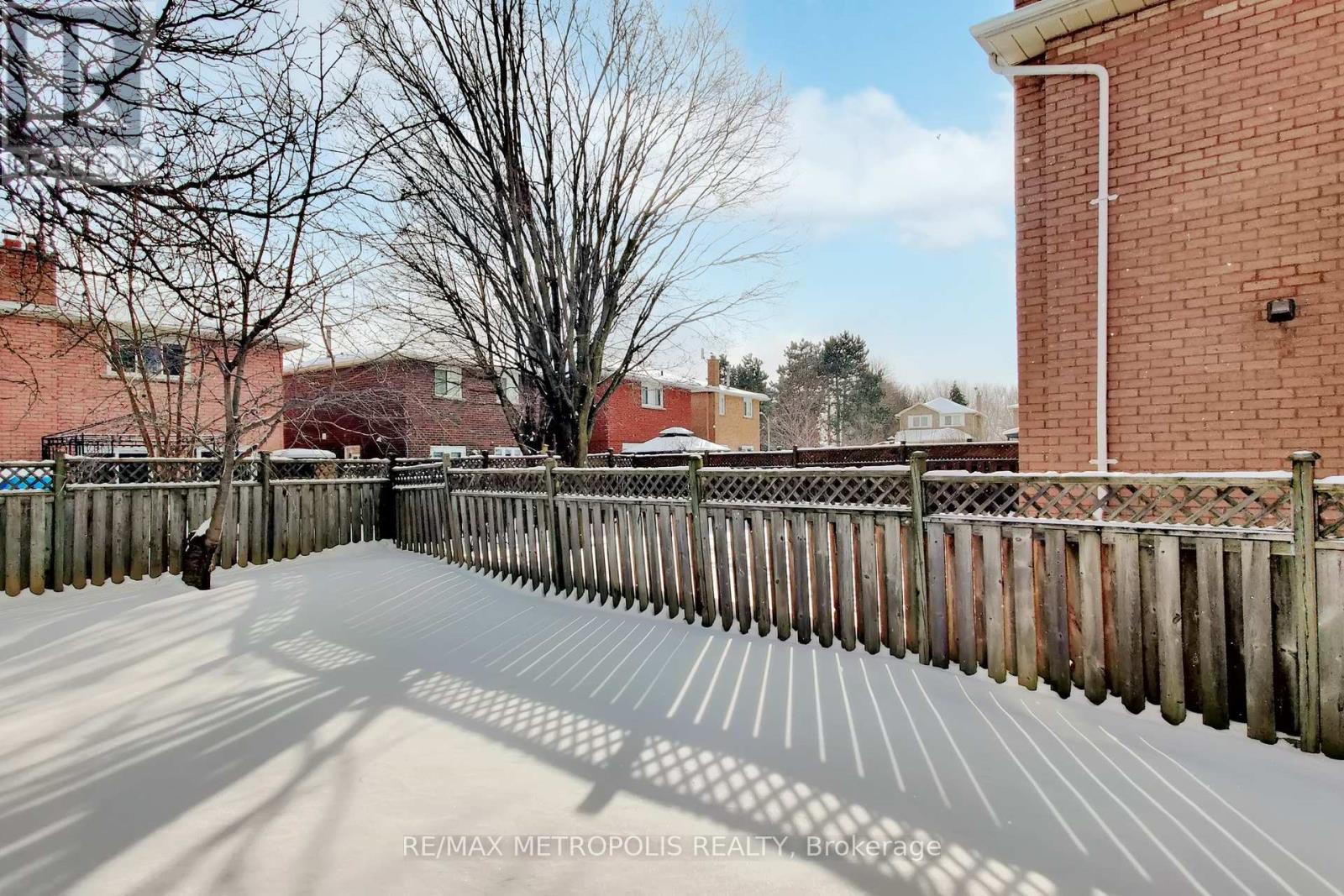 74 Roncesvalles Avenue, Toronto, Ontario  M6R 2K7 - Photo 50 - W12877276