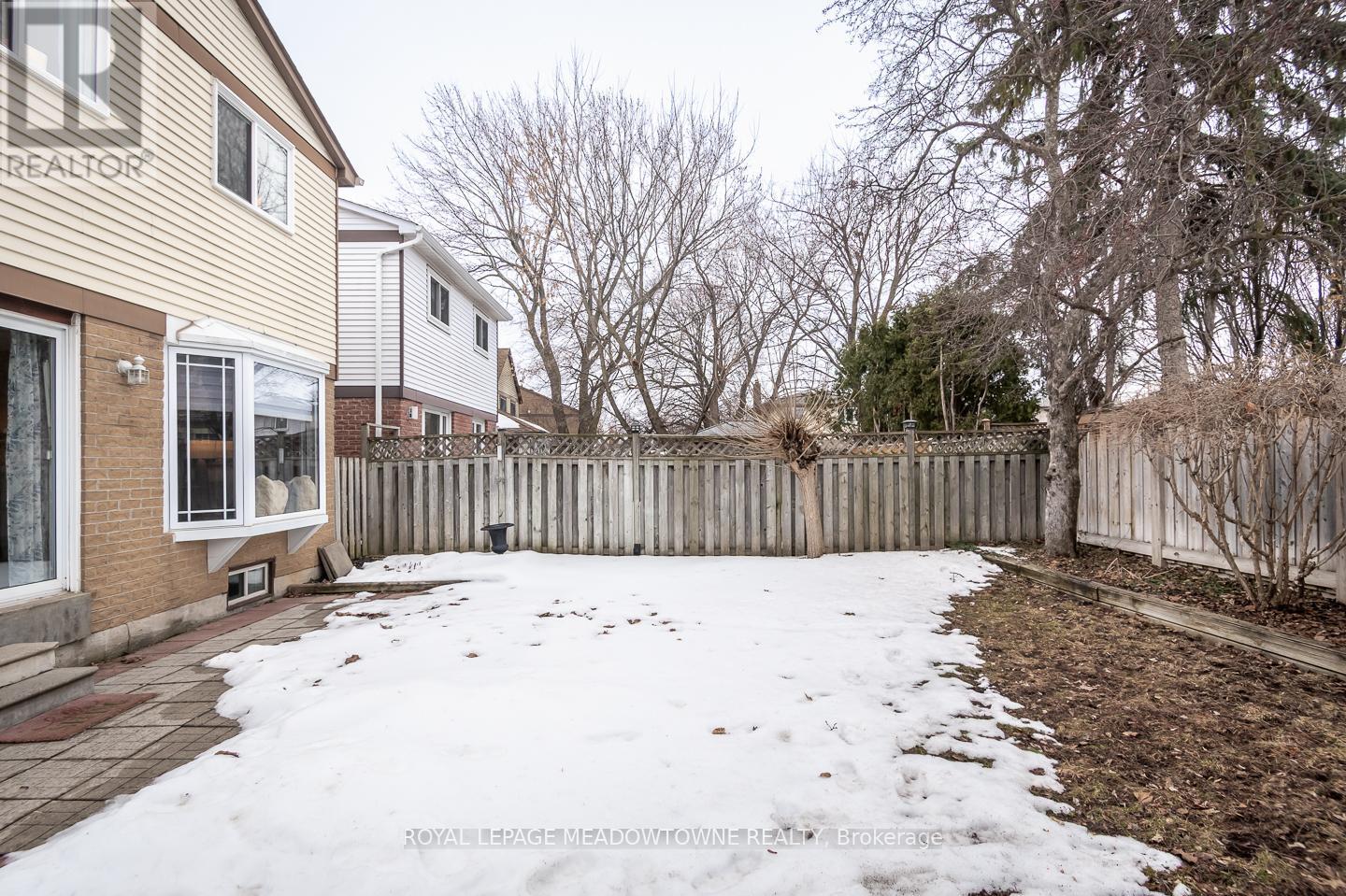 833 Laurier Avenue, Milton, Ontario  L9T 4H4 - Photo 37 - W12877372