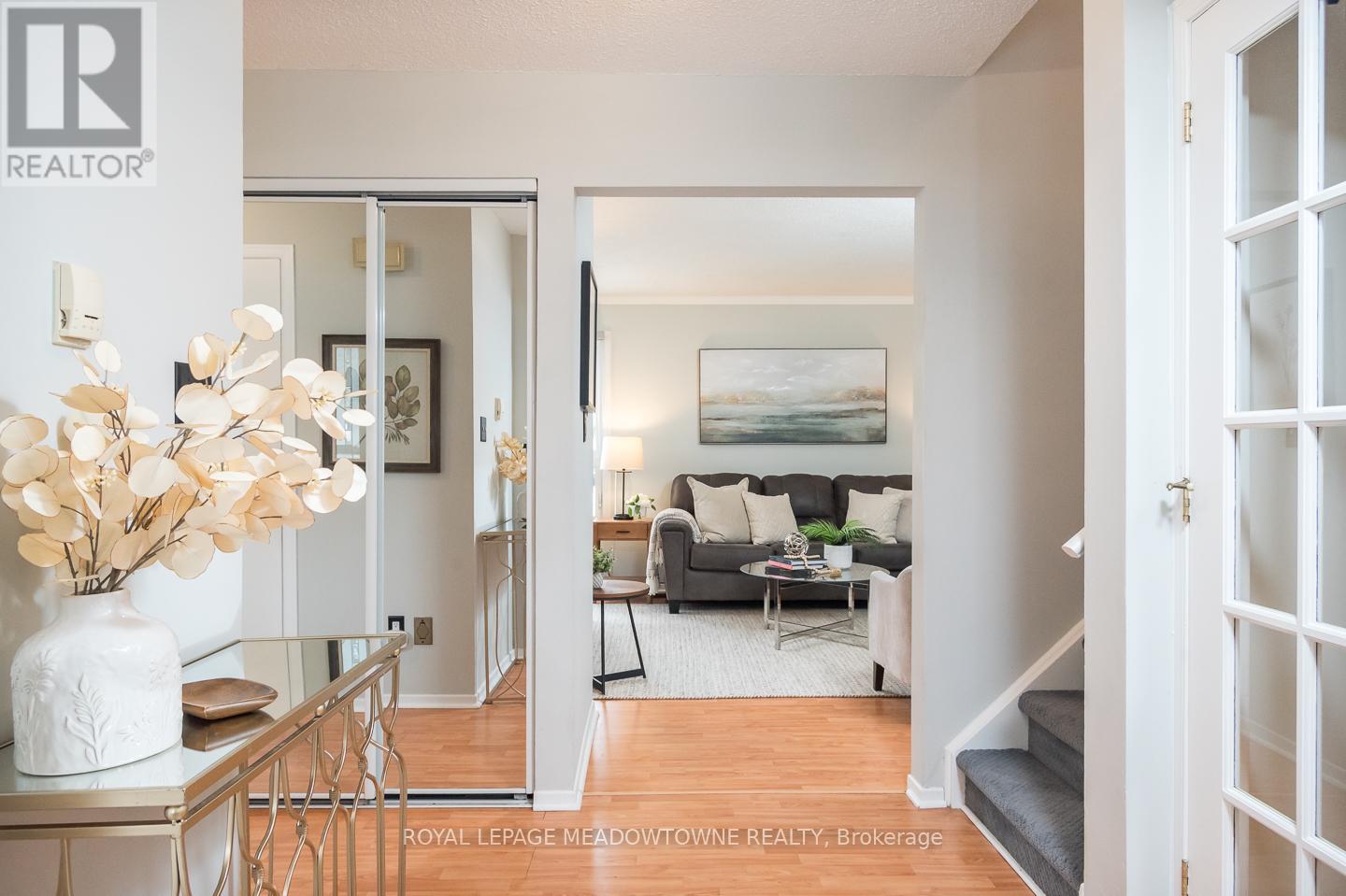 833 Laurier Avenue, Milton, Ontario  L9T 4H4 - Photo 4 - W12877372