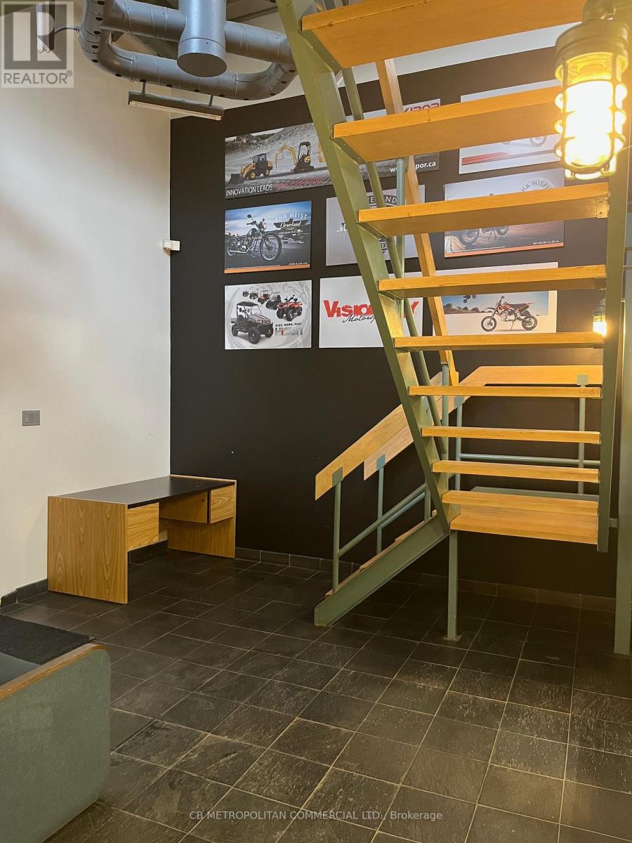 5359 Timberlea Boulevard, Mississauga (Northeast), Ontario  L4W 4N5 - Photo 8 - W12877396