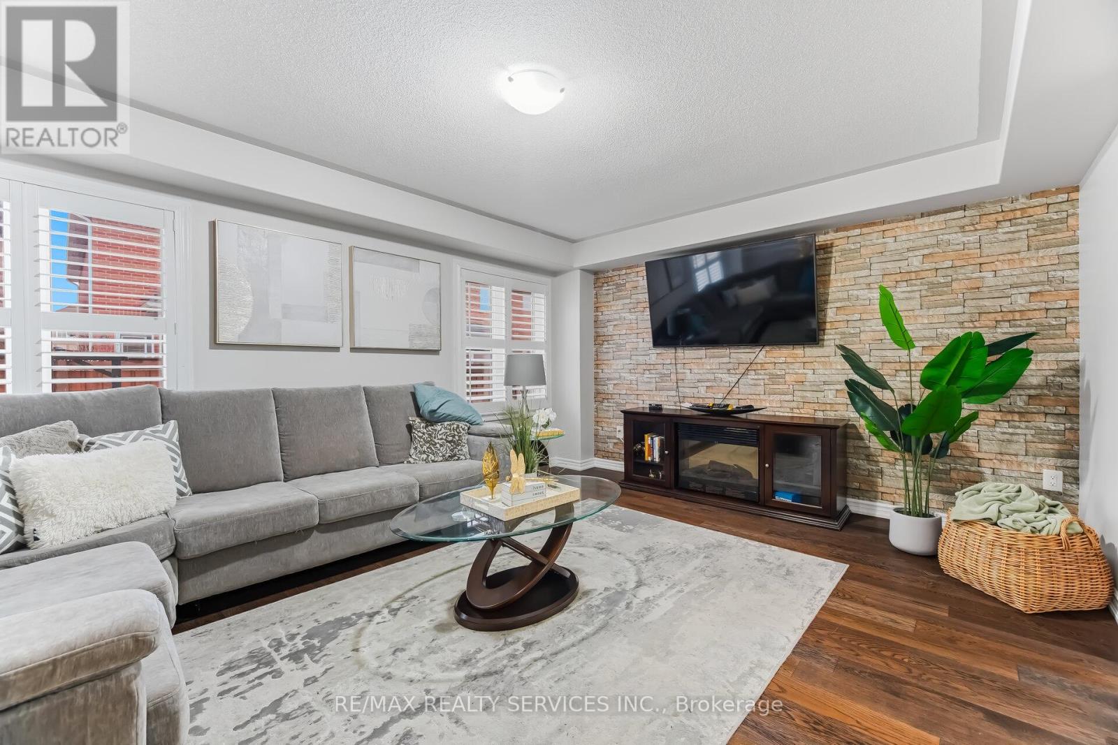 31 Miracle Trail, Brampton, Ontario  L7A 0Y4 - Photo 11 - W12877404