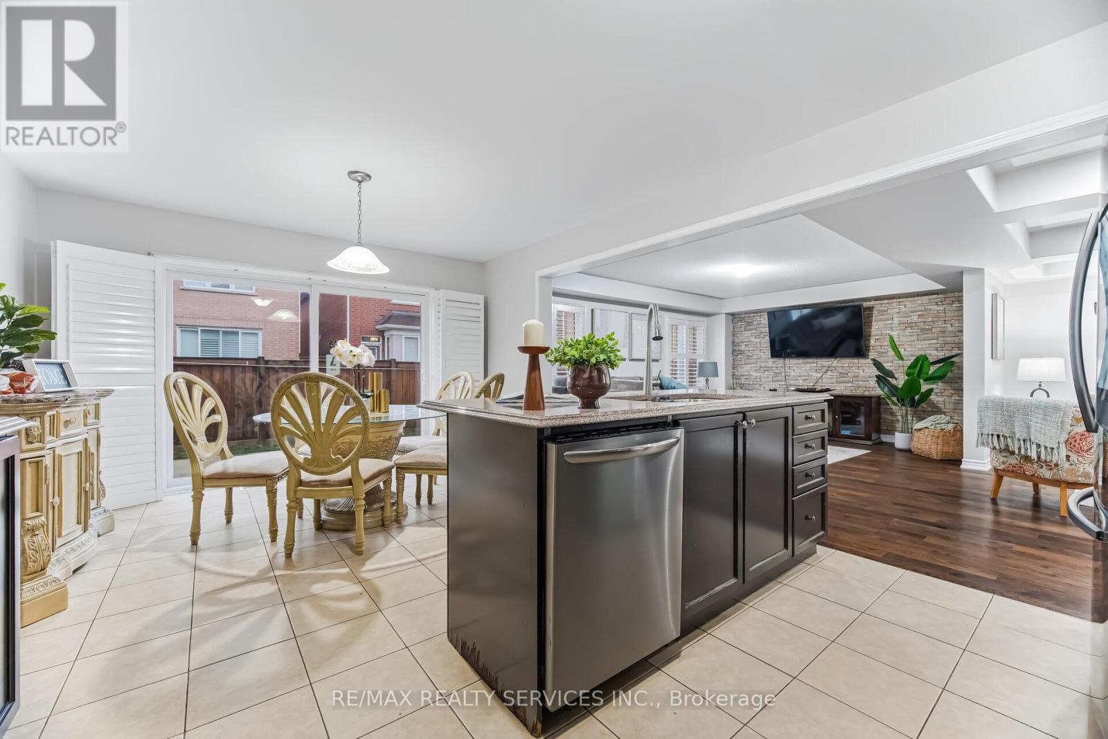 31 Miracle Trail, Brampton, Ontario  L7A 0Y4 - Photo 14 - W12877404