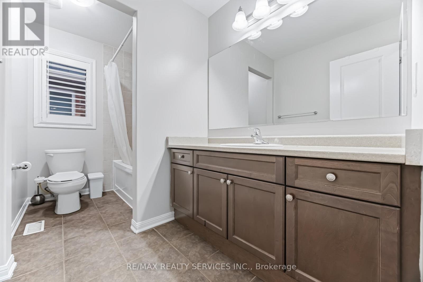 31 Miracle Trail, Brampton, Ontario  L7A 0Y4 - Photo 32 - W12877404