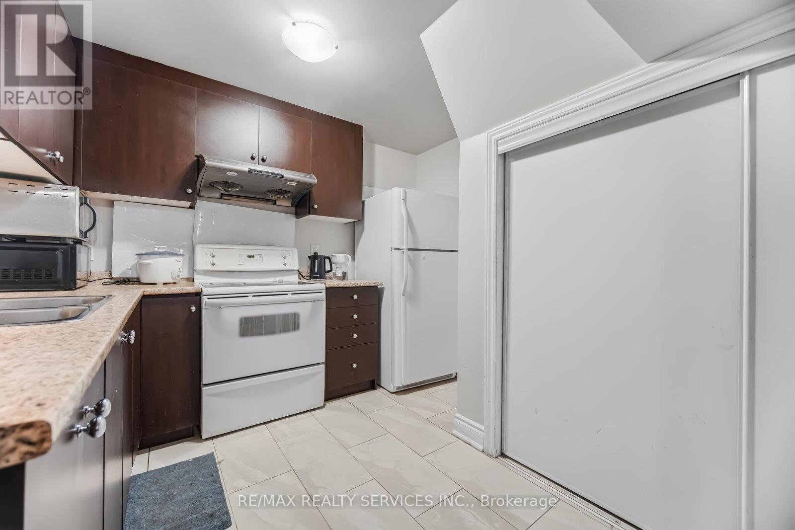 31 Miracle Trail, Brampton, Ontario  L7A 0Y4 - Photo 42 - W12877404