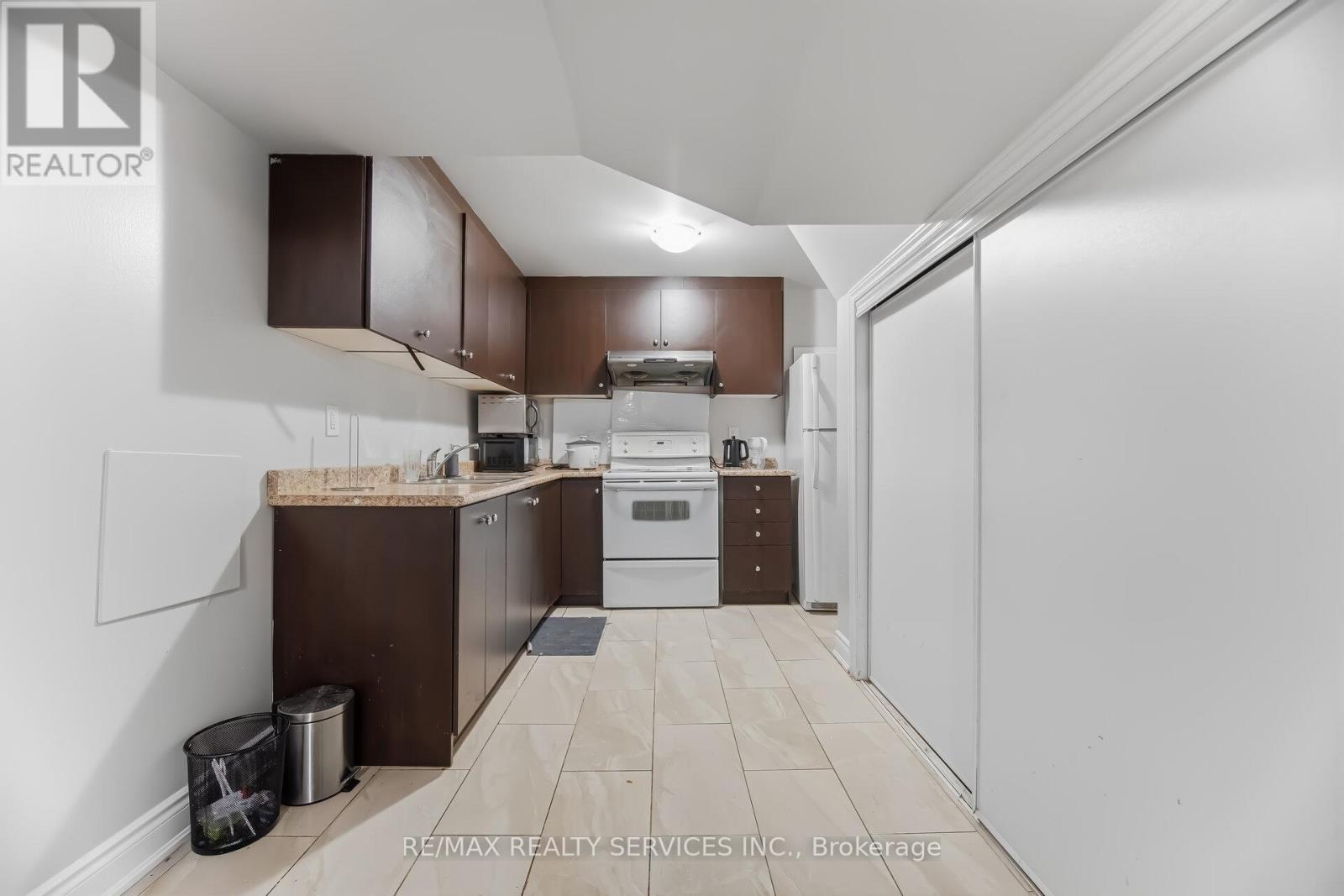 31 Miracle Trail, Brampton, Ontario  L7A 0Y4 - Photo 43 - W12877404