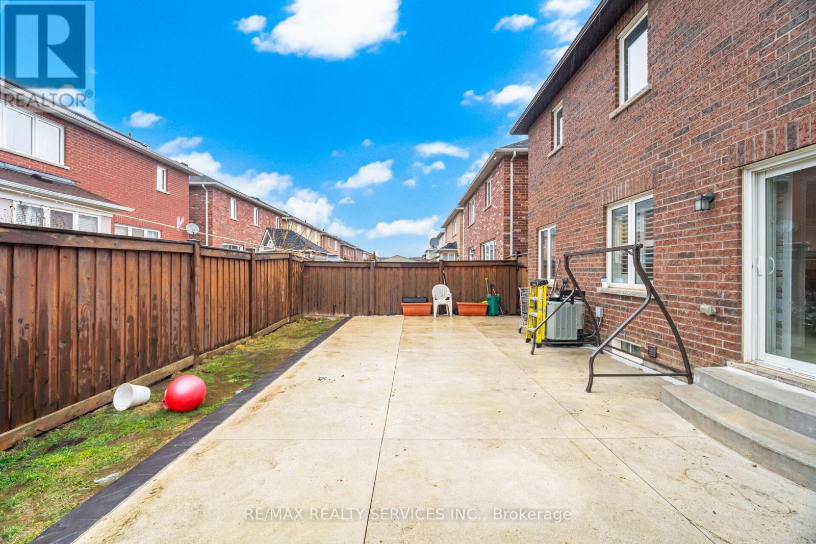 31 Miracle Trail, Brampton, Ontario  L7A 0Y4 - Photo 49 - W12877404