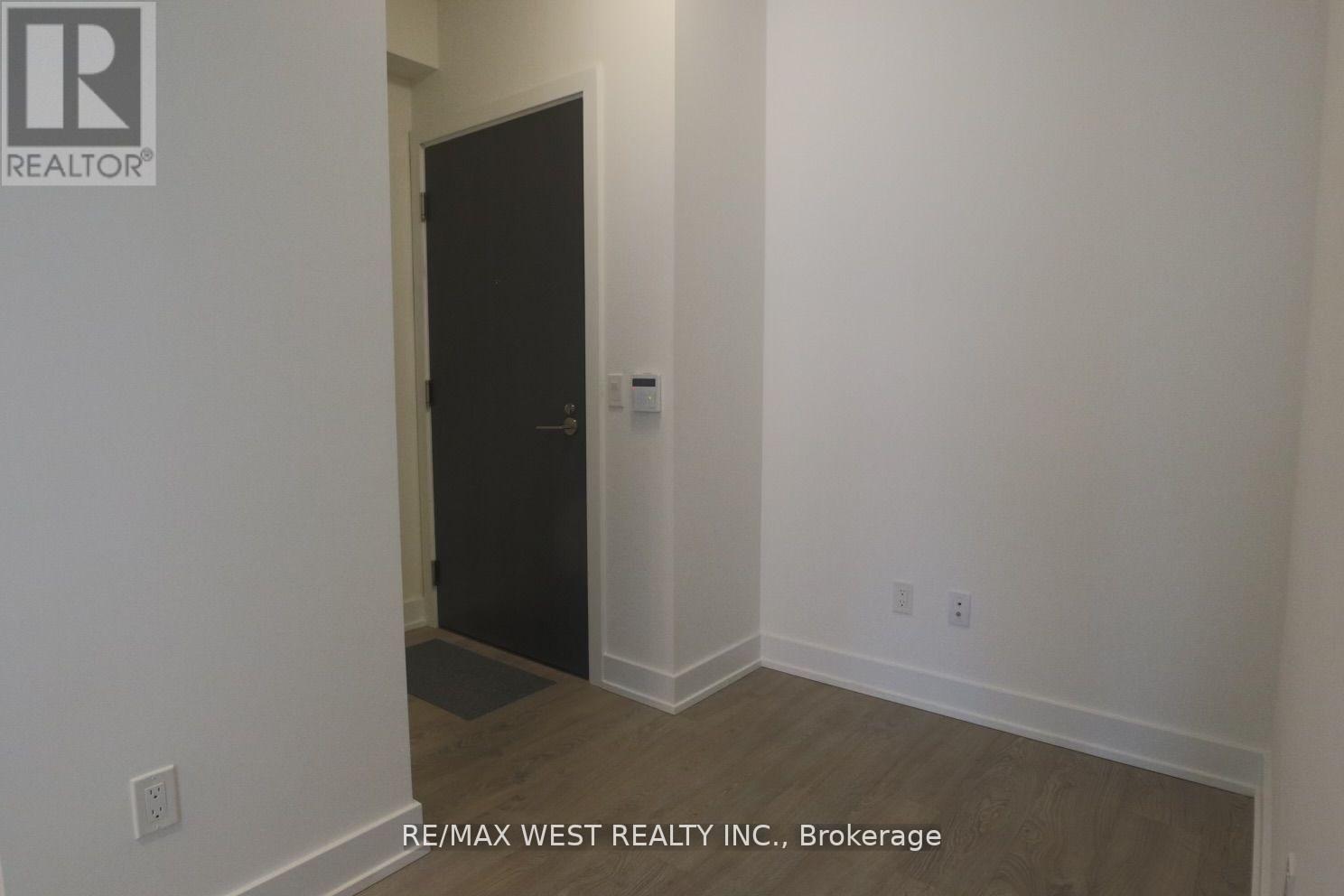 3209 - 7 Mabelle Avenue, Toronto, Ontario  M9A 0C9 - Photo 2 - W12877508