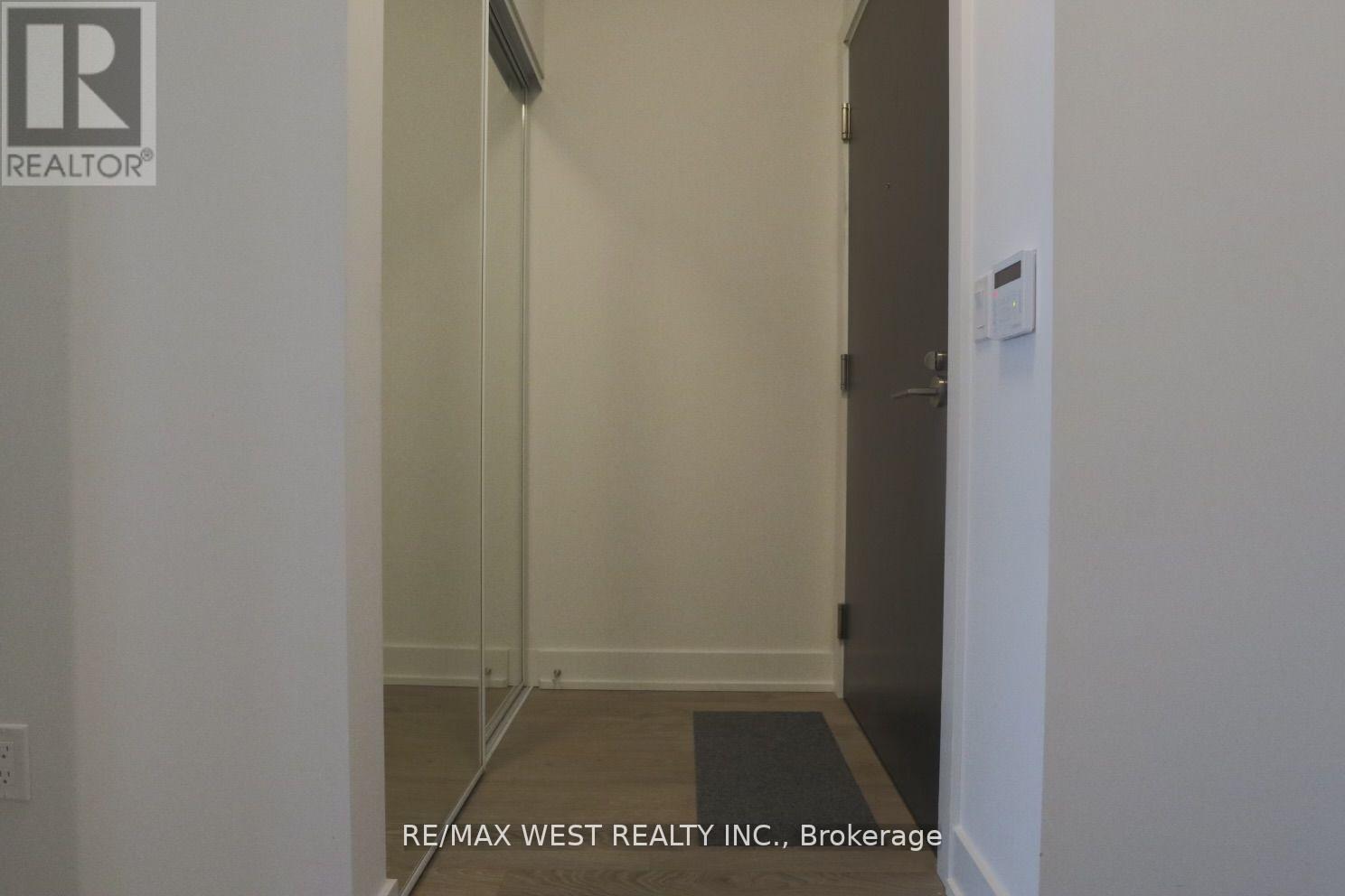 3209 - 7 Mabelle Avenue, Toronto, Ontario  M9A 0C9 - Photo 3 - W12877508