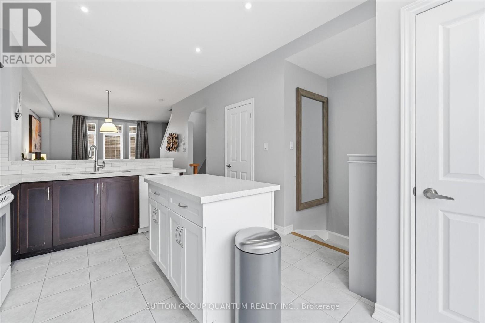 2 - 4165 Upper Middle Road, Burlington, Ontario  L7M 0V4 - Photo 5 - W12877510