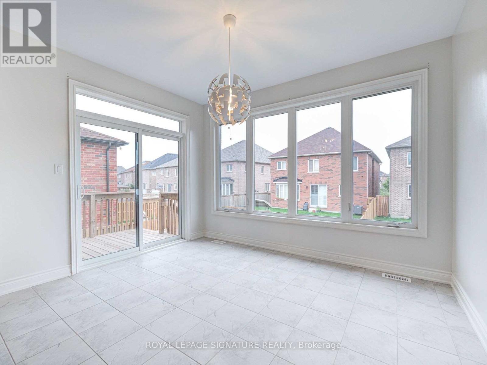 20 Dunley Crescent, Brampton (Credit Valley), Ontario  L6X 5K3 - Photo 10 - W12877516