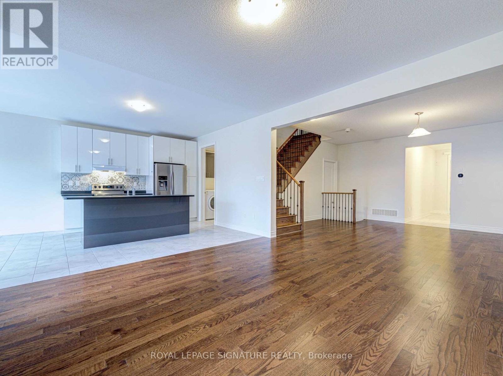 20 Dunley Crescent, Brampton (Credit Valley), Ontario  L6X 5K3 - Photo 12 - W12877516