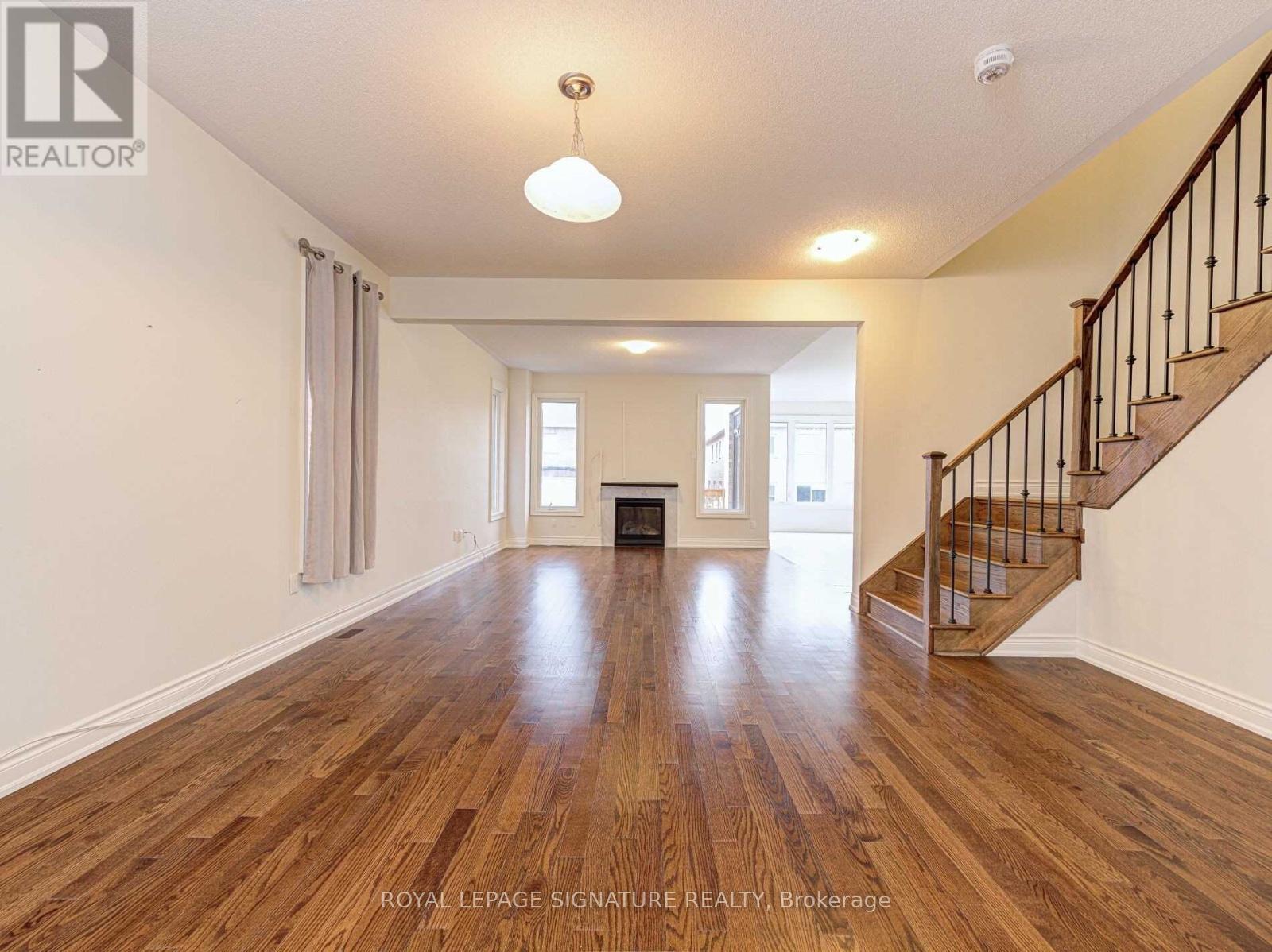 20 Dunley Crescent, Brampton (Credit Valley), Ontario  L6X 5K3 - Photo 16 - W12877516