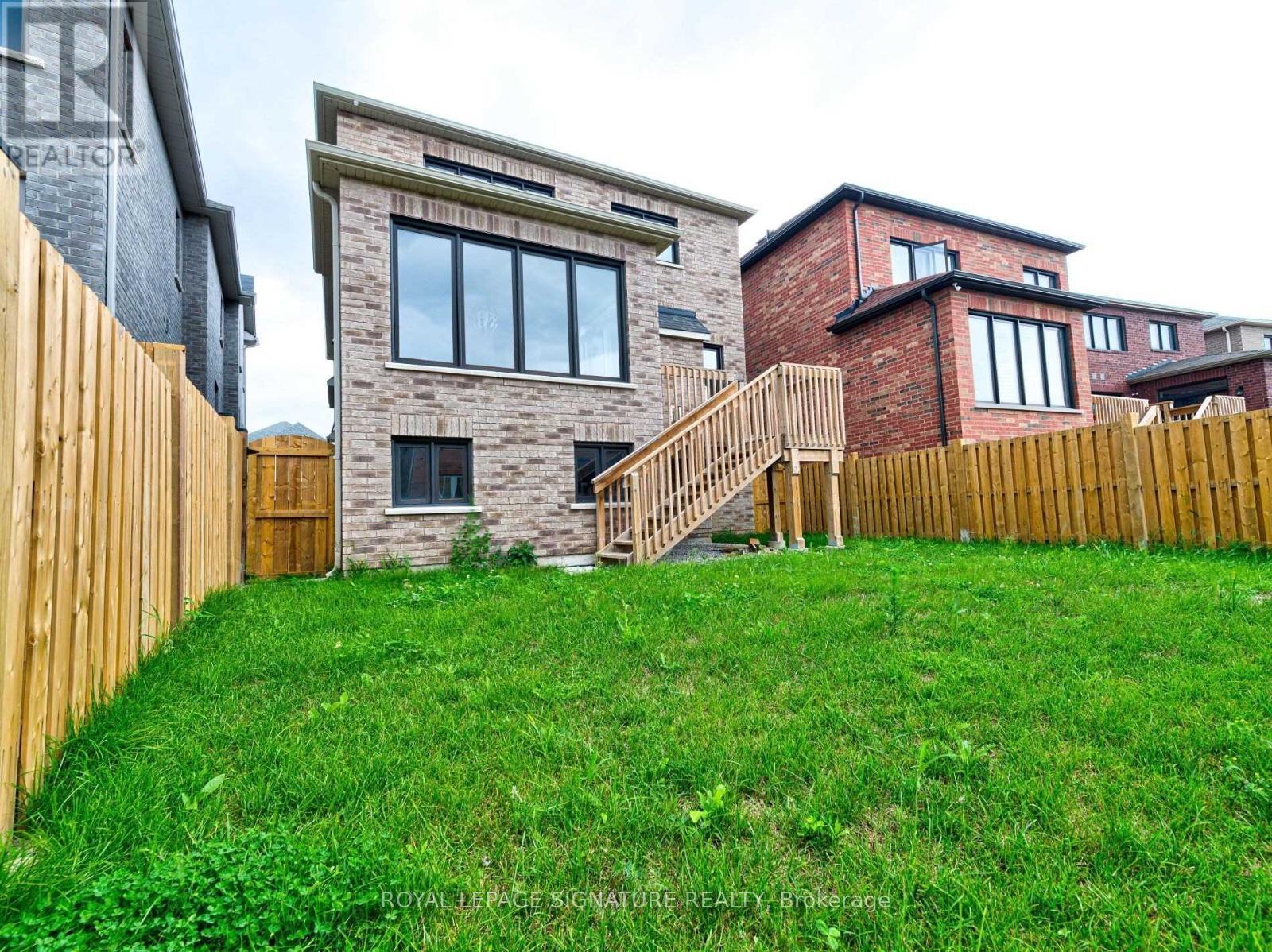 20 Dunley Crescent, Brampton (Credit Valley), Ontario  L6X 5K3 - Photo 18 - W12877516