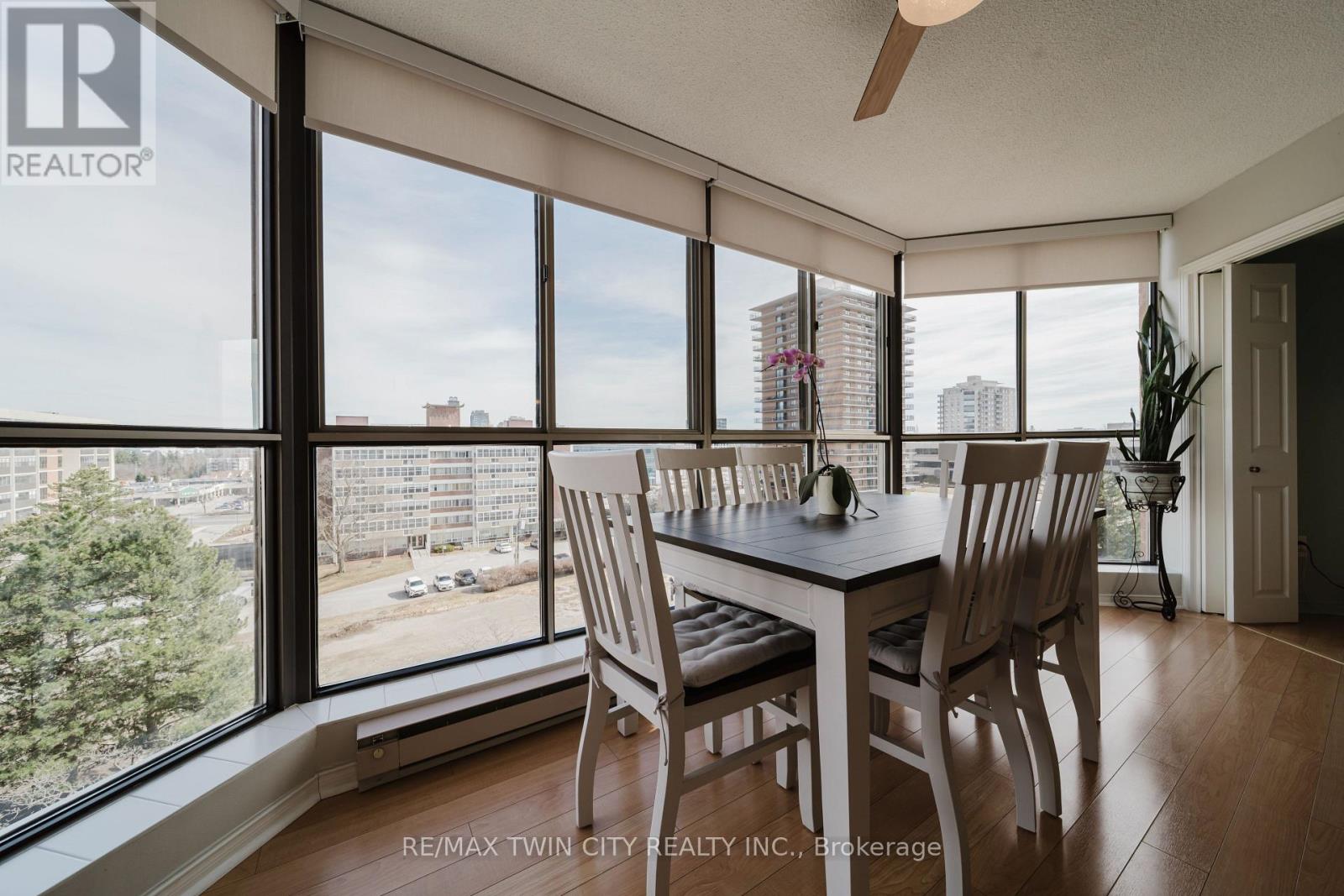 705 - 265 Westcourt Place, Waterloo, Ontario  N2L 6E4 - Photo 11 - X12877254