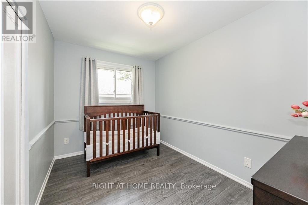 118 Briarwood Crescent, Hamilton, Ontario  L9C 4C4 - Photo 10 - X12877262