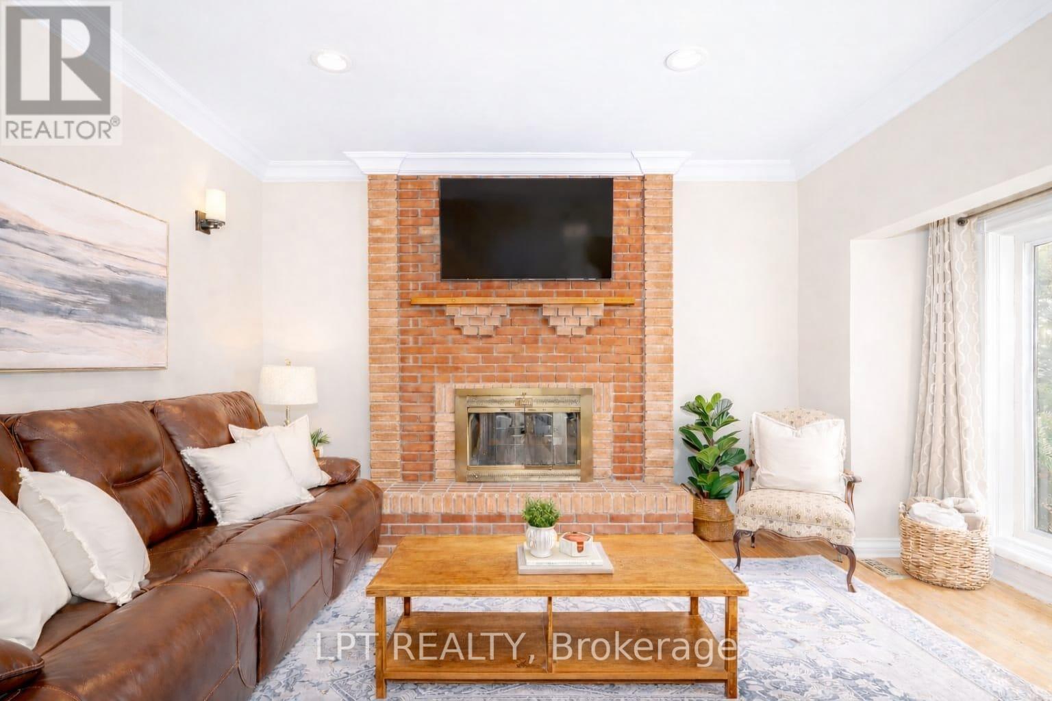 234 Angeline Street N, Kawartha Lakes, Ontario  K9V 5E9 - Photo 11 - X12877456