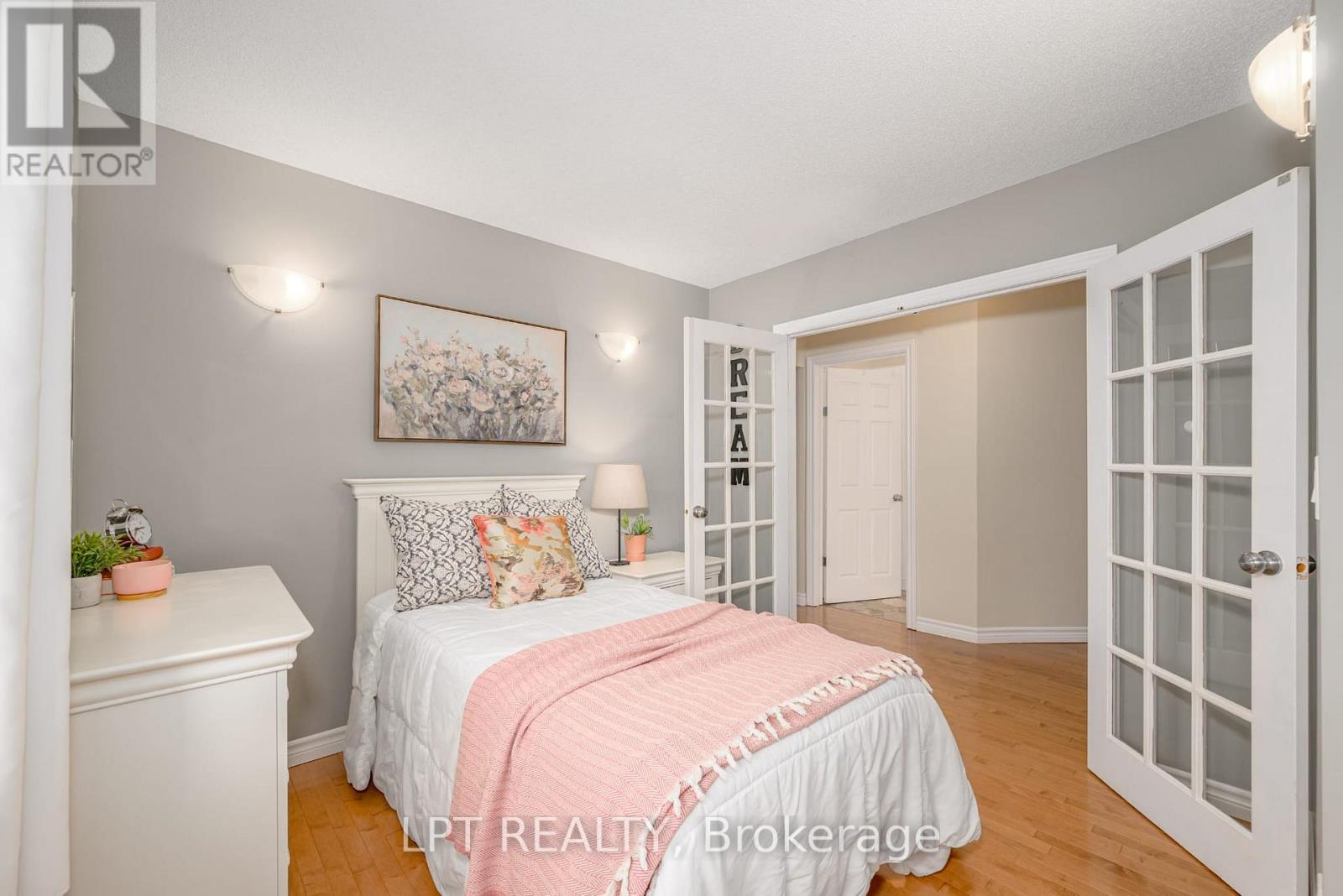 234 Angeline Street N, Kawartha Lakes, Ontario  K9V 5E9 - Photo 24 - X12877456