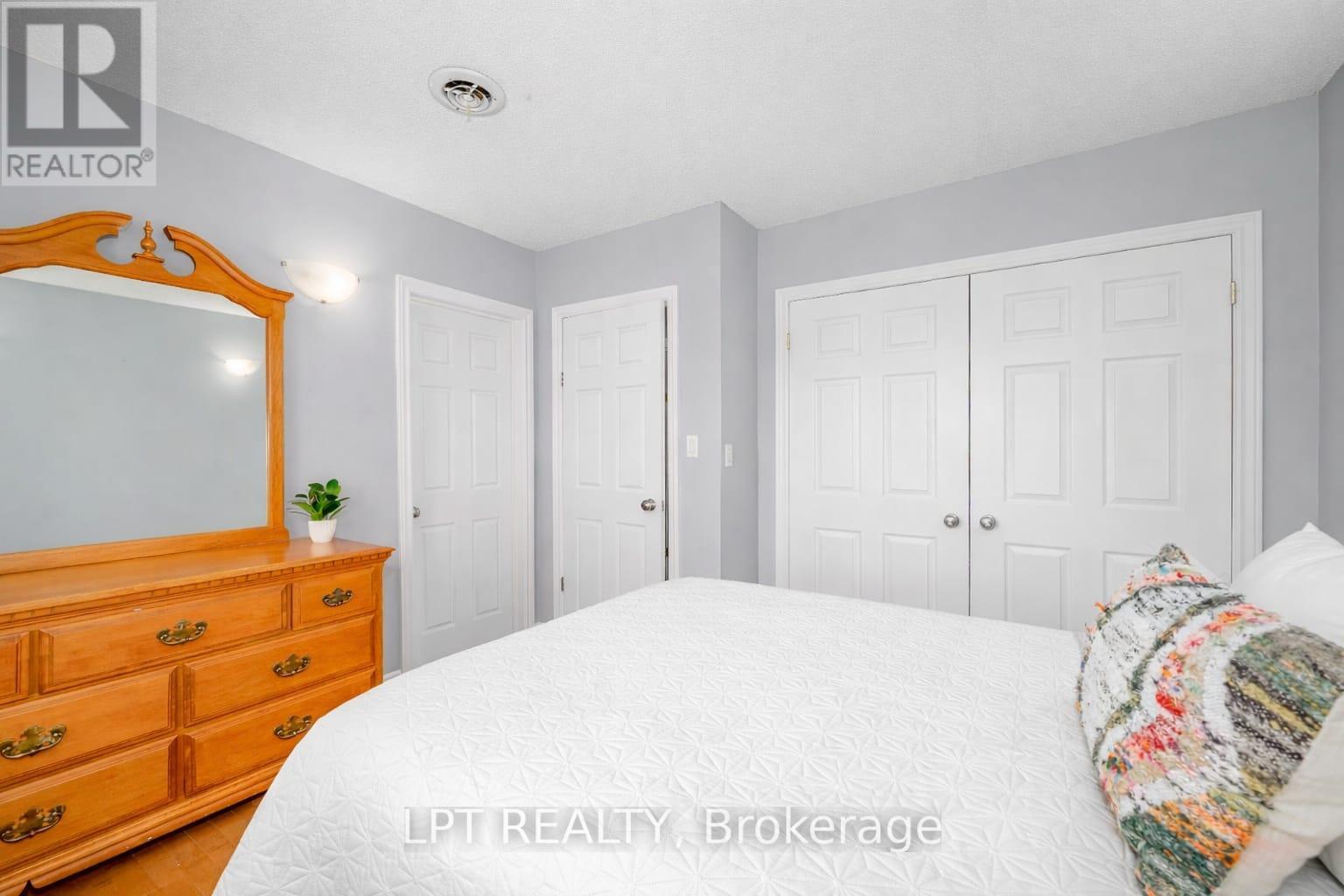 234 Angeline Street N, Kawartha Lakes, Ontario  K9V 5E9 - Photo 30 - X12877456