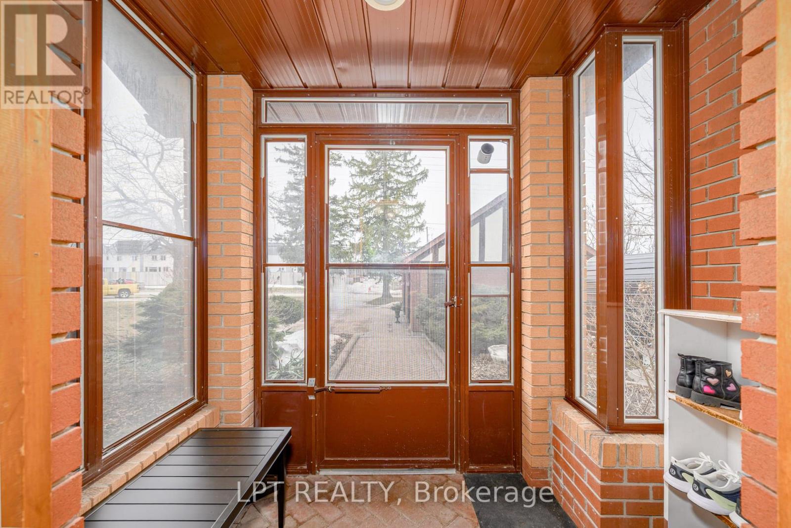 234 Angeline Street N, Kawartha Lakes, Ontario  K9V 5E9 - Photo 5 - X12877456