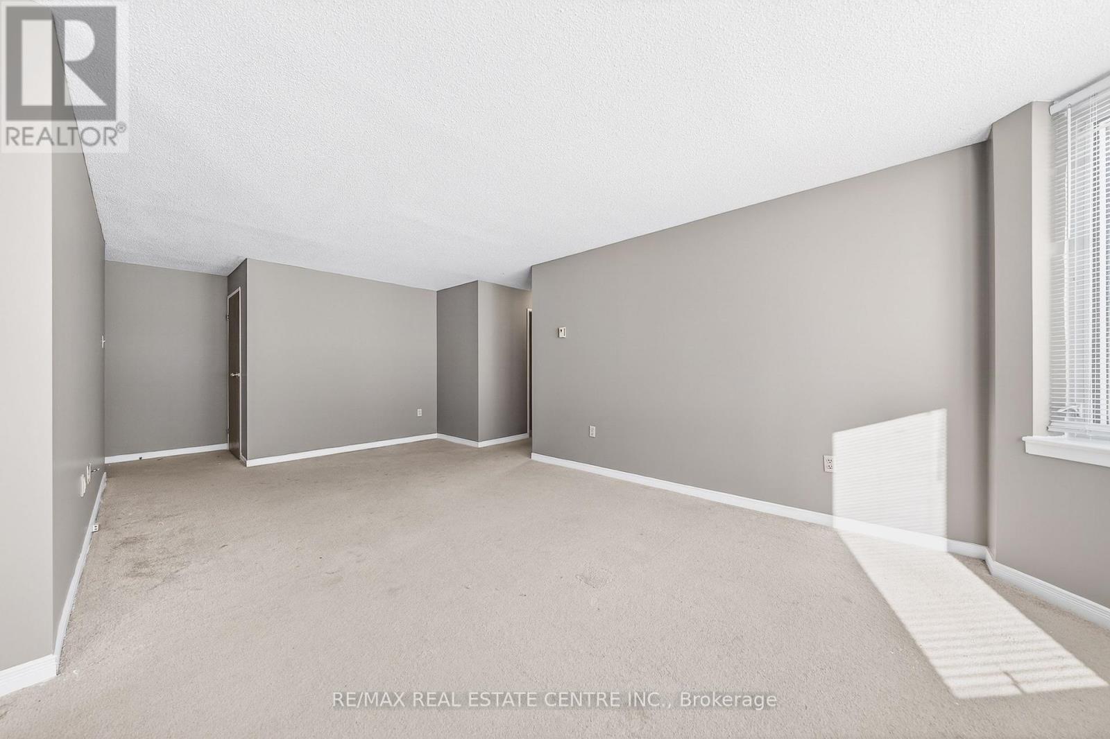 212 - 35 Green Valley Drive, Kitchener, Ontario  N2P 2A5 - Photo 19 - X12877486