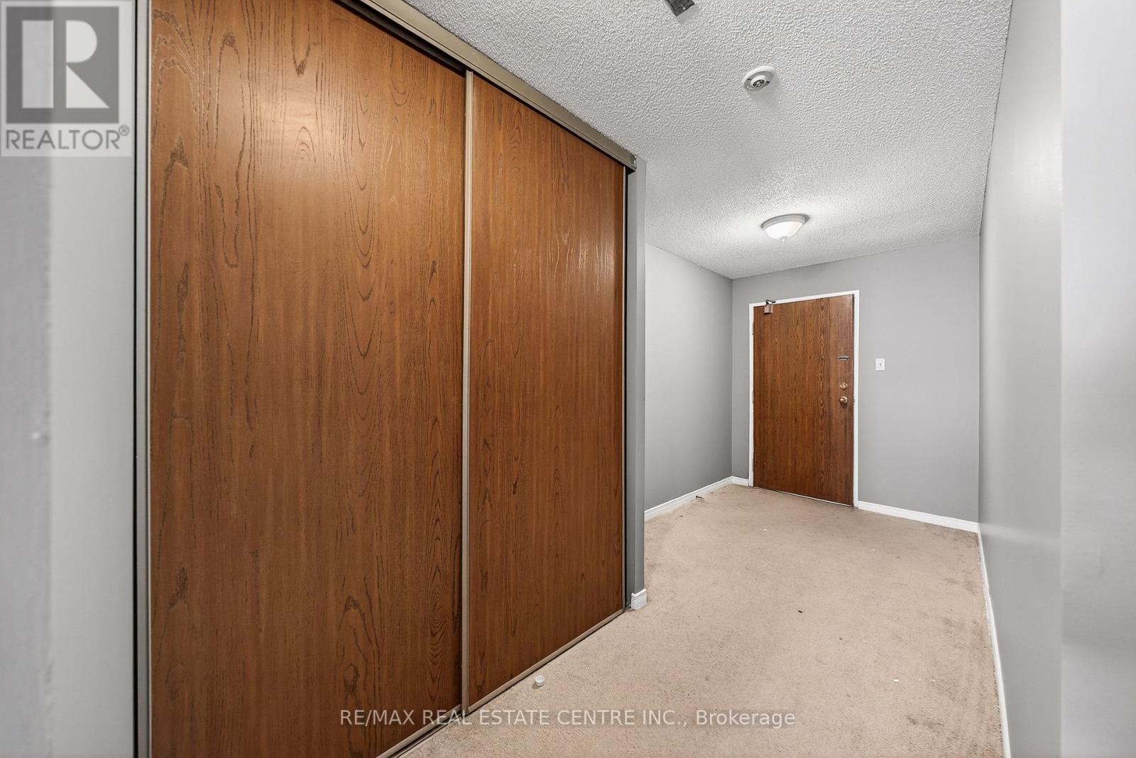 212 - 35 Green Valley Drive, Kitchener, Ontario  N2P 2A5 - Photo 6 - X12877486