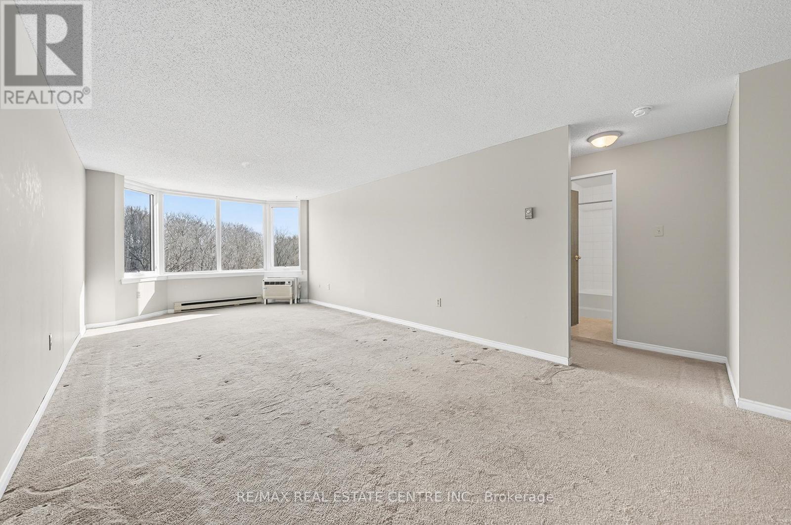 1002 - 35 Green Valley Drive, Kitchener, Ontario  N2P 2A5 - Photo 11 - X12877490