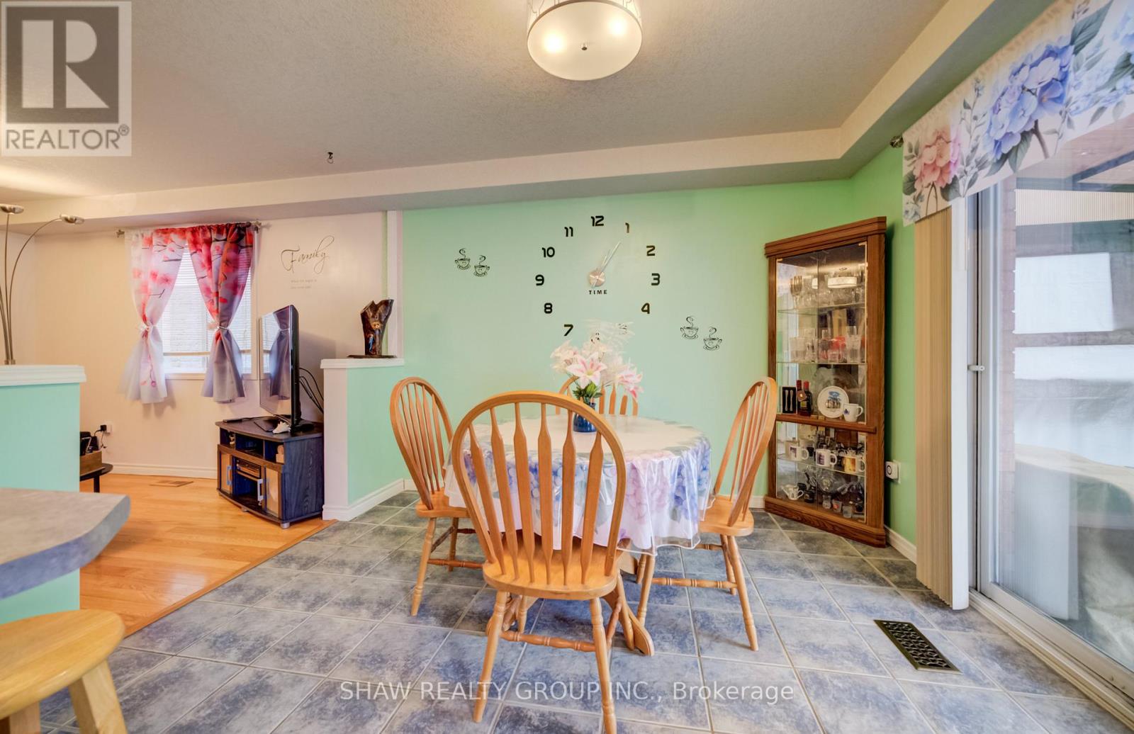 484 Langlaw Drive, Cambridge, Ontario  N1P 1H5 - Photo 11 - X12877506