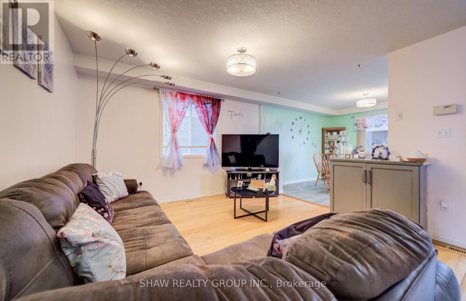 484 Langlaw Drive, Cambridge, Ontario  N1P 1H5 - Photo 7 - X12877506