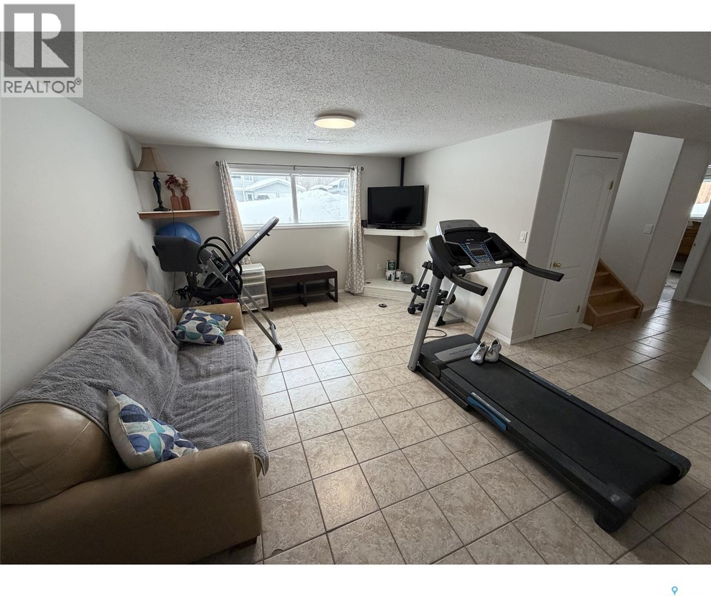 193 Vickers Crescent, Air Ronge, Saskatchewan  S0J 3G0 - Photo 11 - SK030327