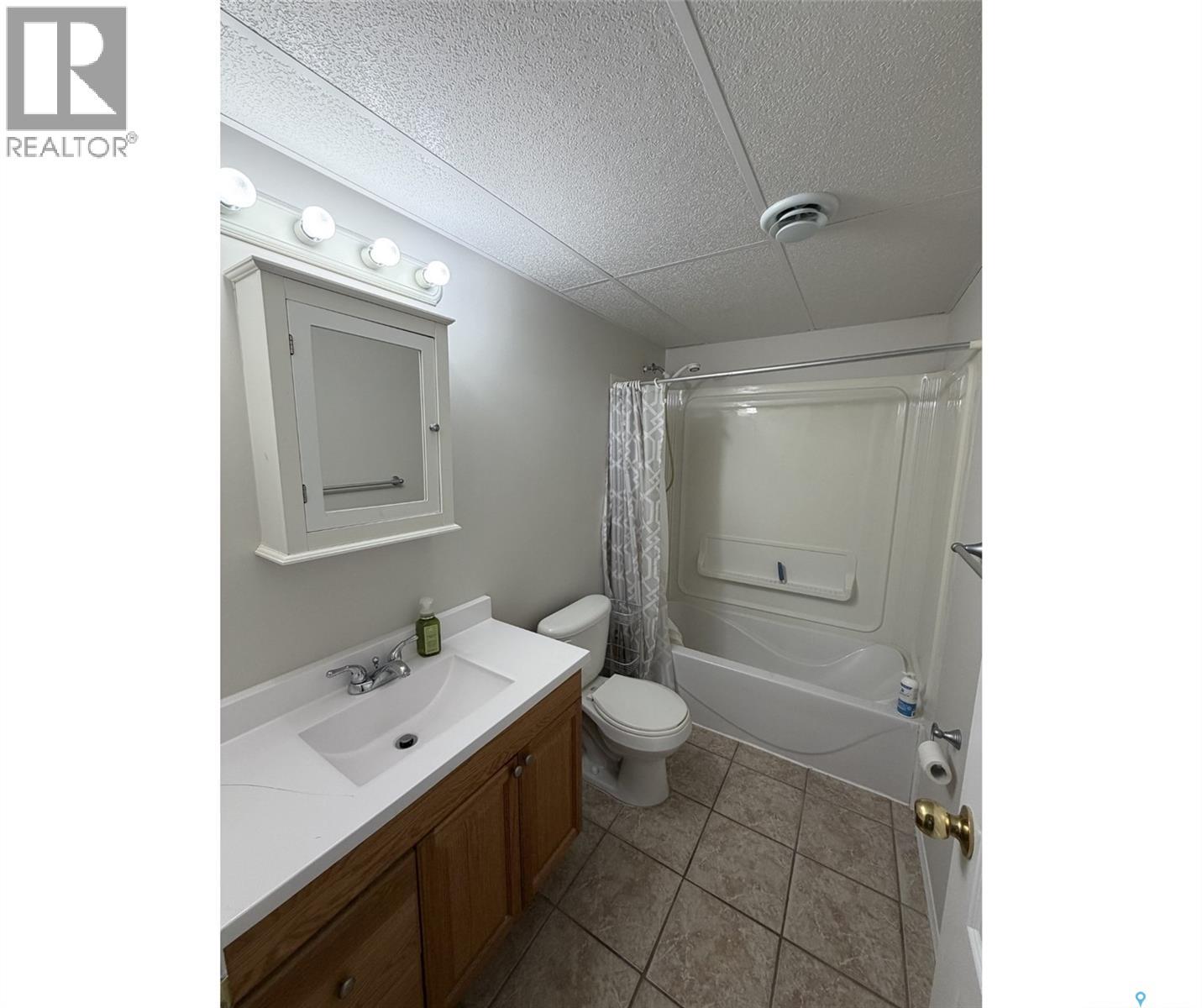 193 Vickers Crescent, Air Ronge, Saskatchewan  S0J 3G0 - Photo 17 - SK030327