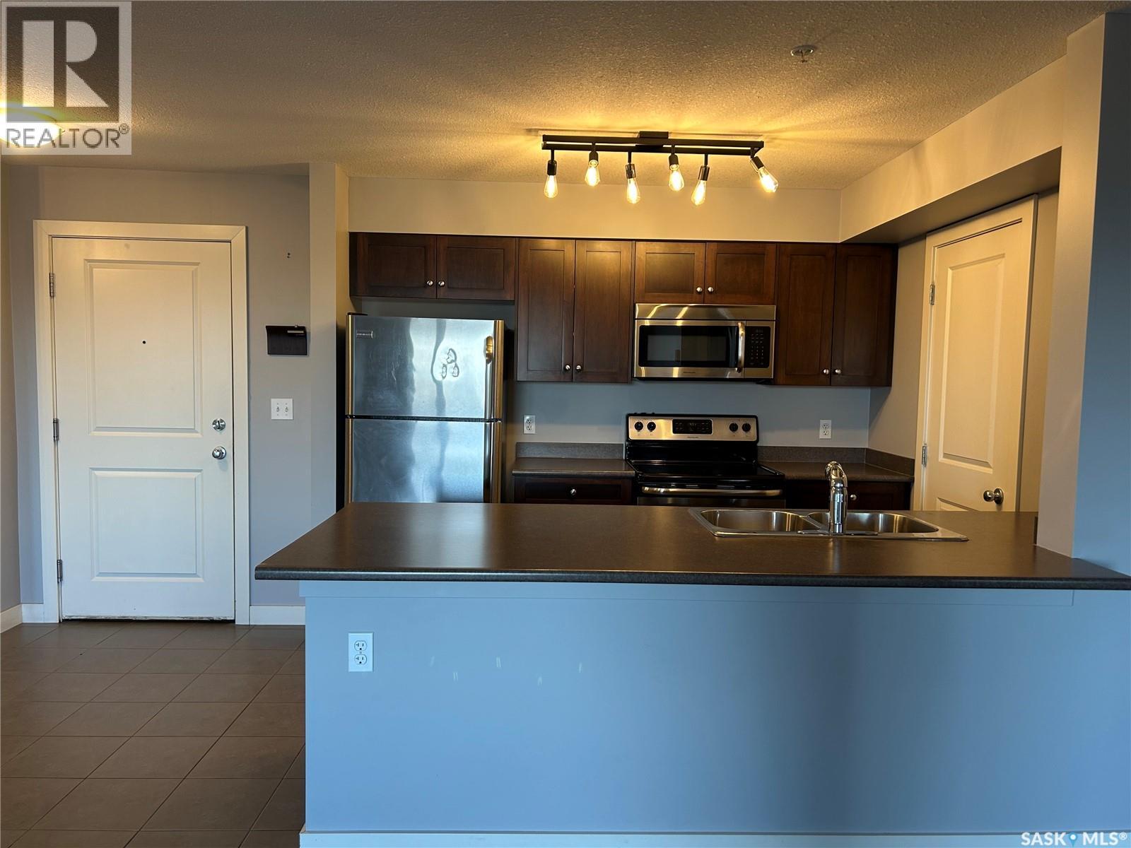 308 304 Petterson Drive, Estevan, Saskatchewan  S4A 1N7 - Photo 5 - SK030326