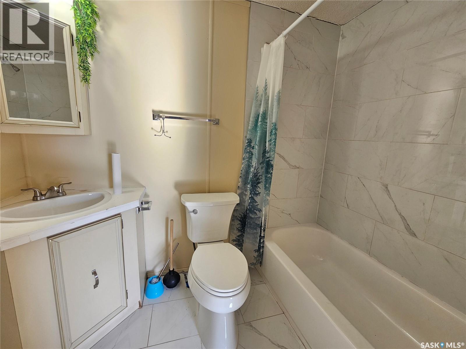 33 Stack Crescent, Meadow Lake, Saskatchewan  S9X 1B6 - Photo 9 - SK030219