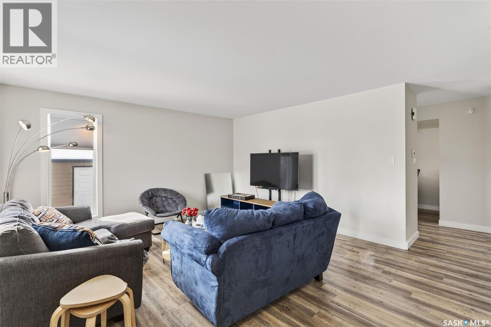 102-104 Hedley Street, Saskatoon, Saskatchewan  S7N 4G4 - Photo 3 - SK030184