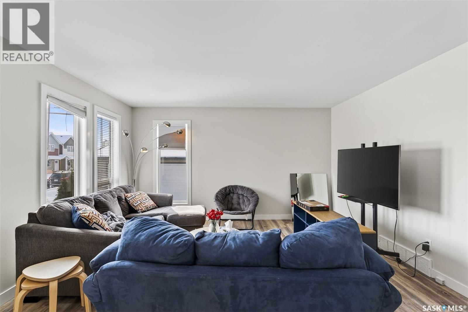 102-104 Hedley Street, Saskatoon, Saskatchewan  S7N 4G4 - Photo 4 - SK030184